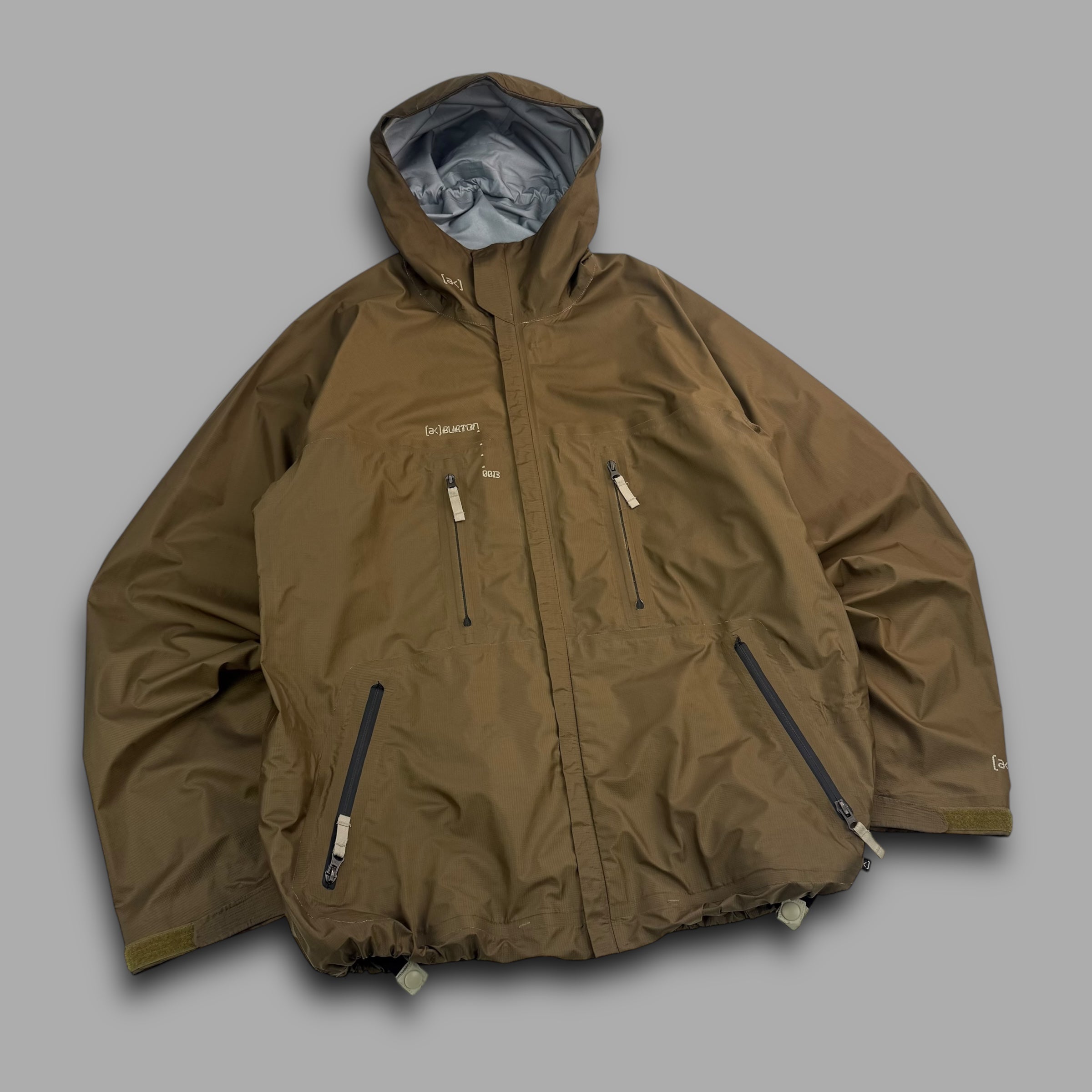 Burton AK 2000's technical taped seams nylon ski jacket (M-L)
