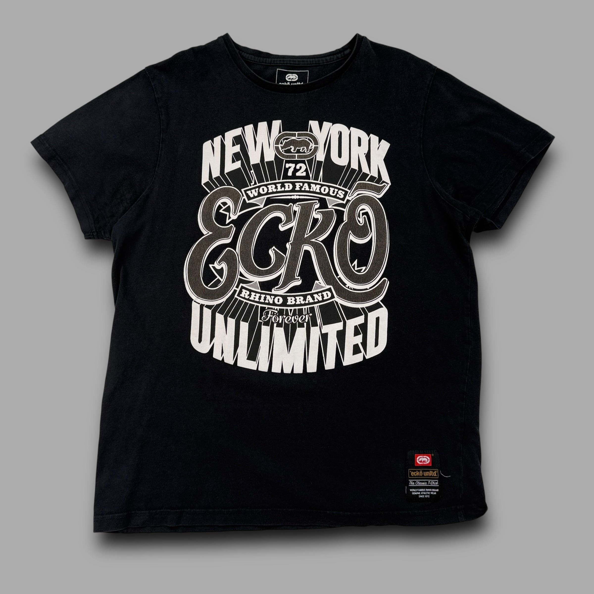 Ecko 2000's graphic spellout tee (L)