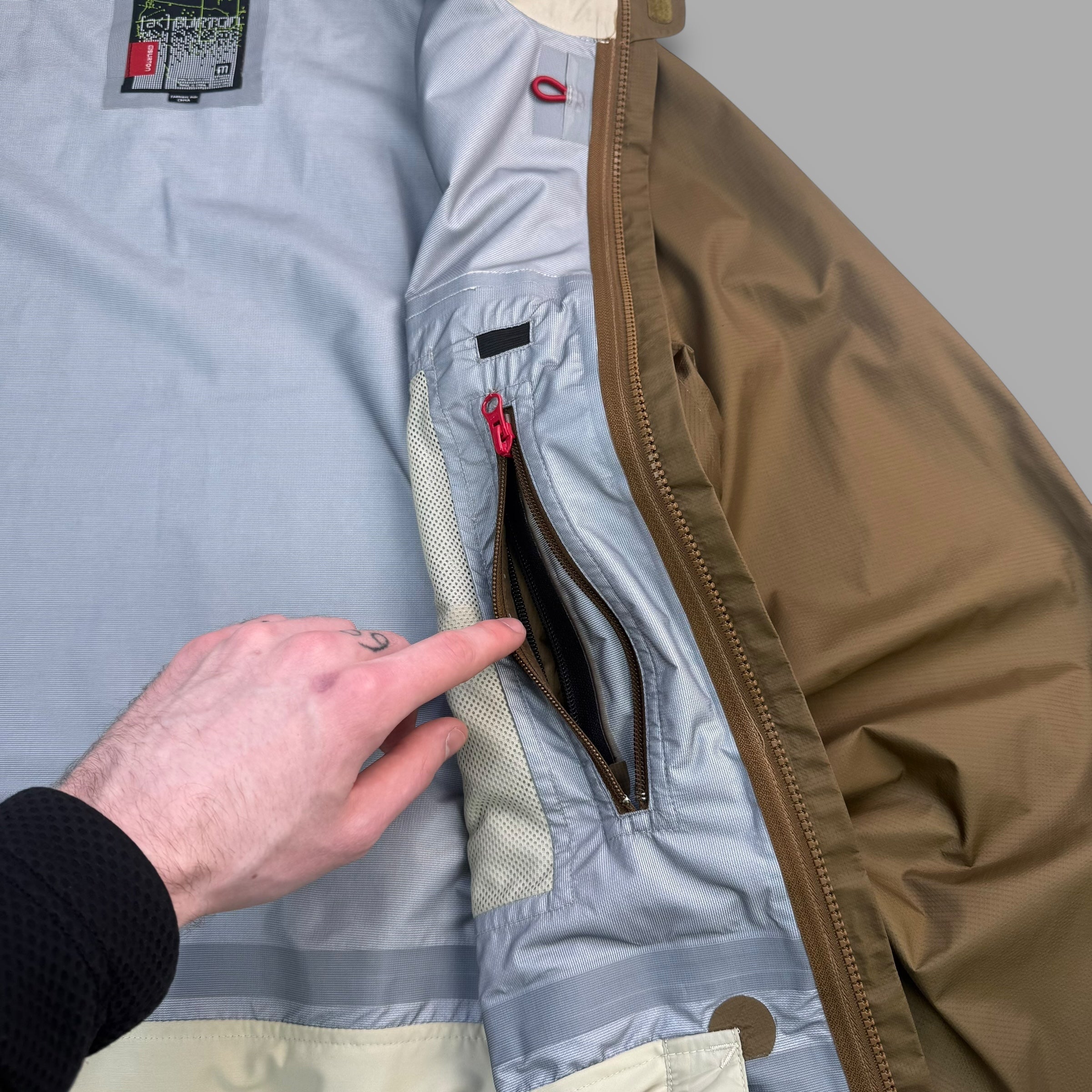 Burton AK 2000's technical taped seams nylon ski jacket (M-L)