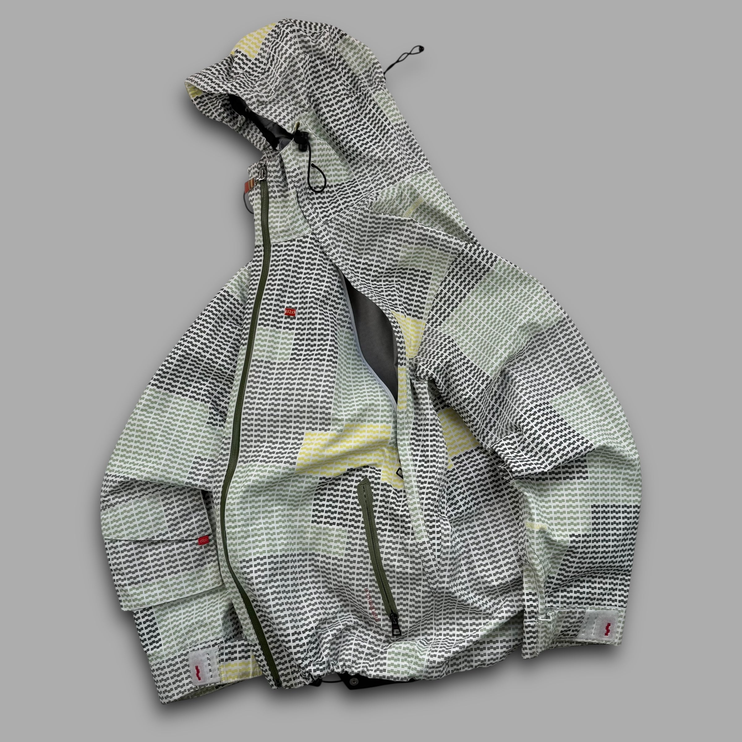 Four square 2000's technical taped seams 25,000mm geometric shell jacket (M-L)