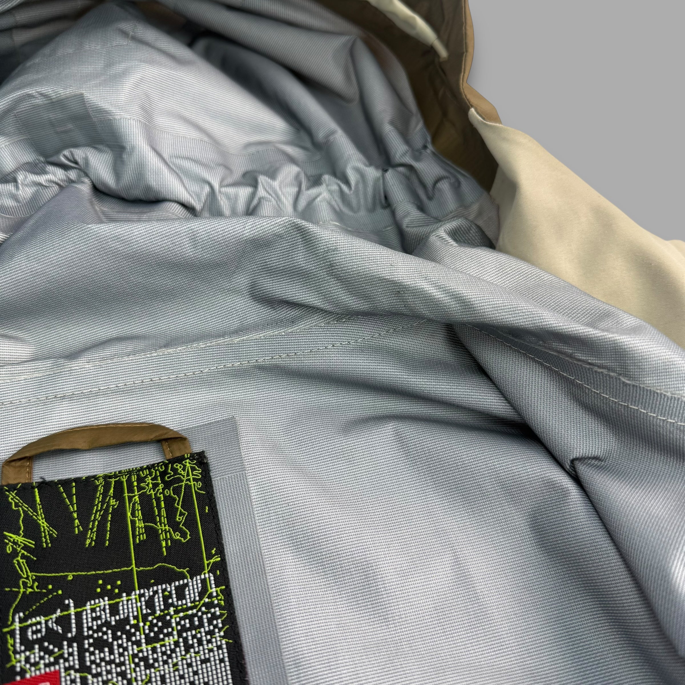 Burton AK 2000's technical taped seams nylon ski jacket (M-L)