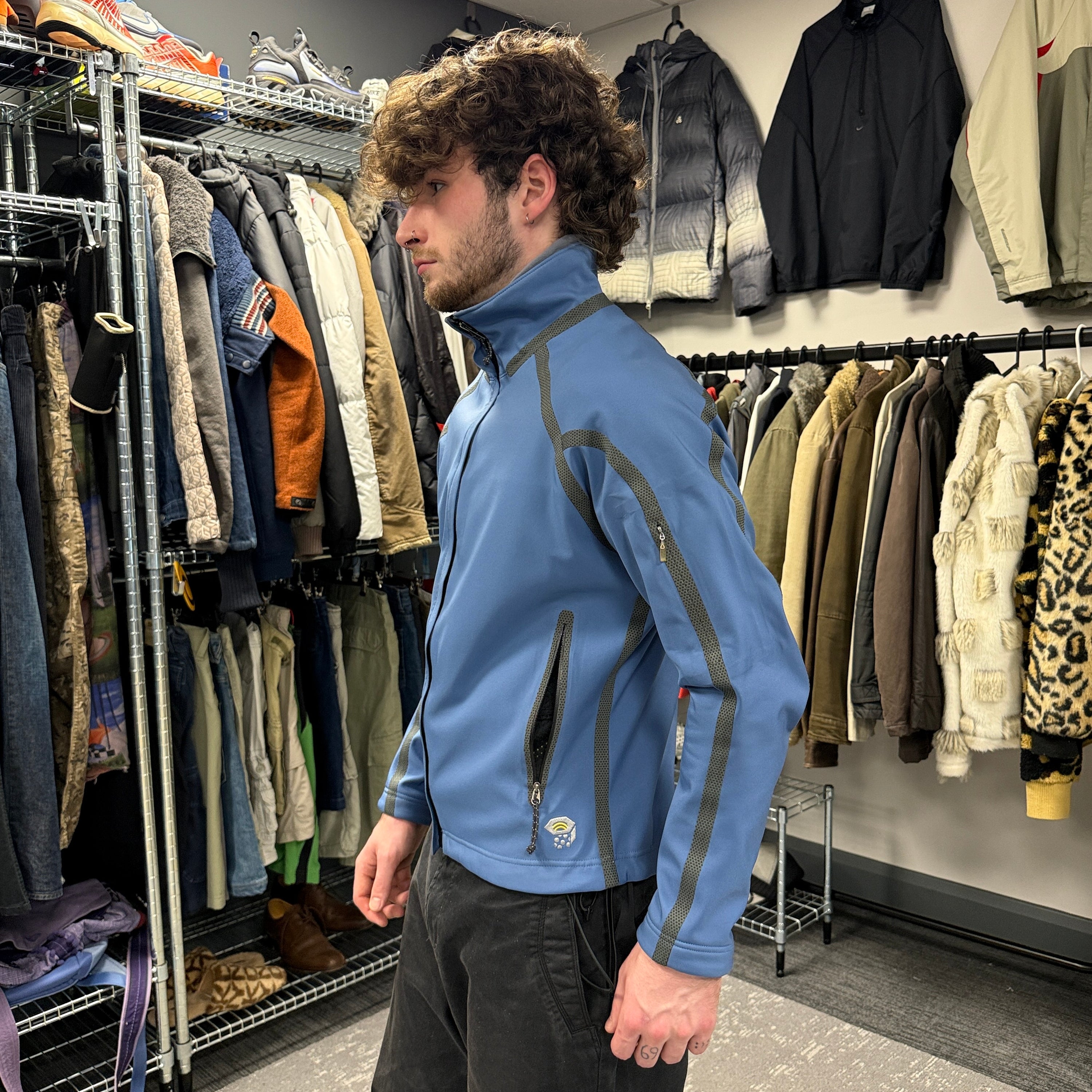 Mountain hardwear 2000's technical taped seams conduit softshell jacket (S)