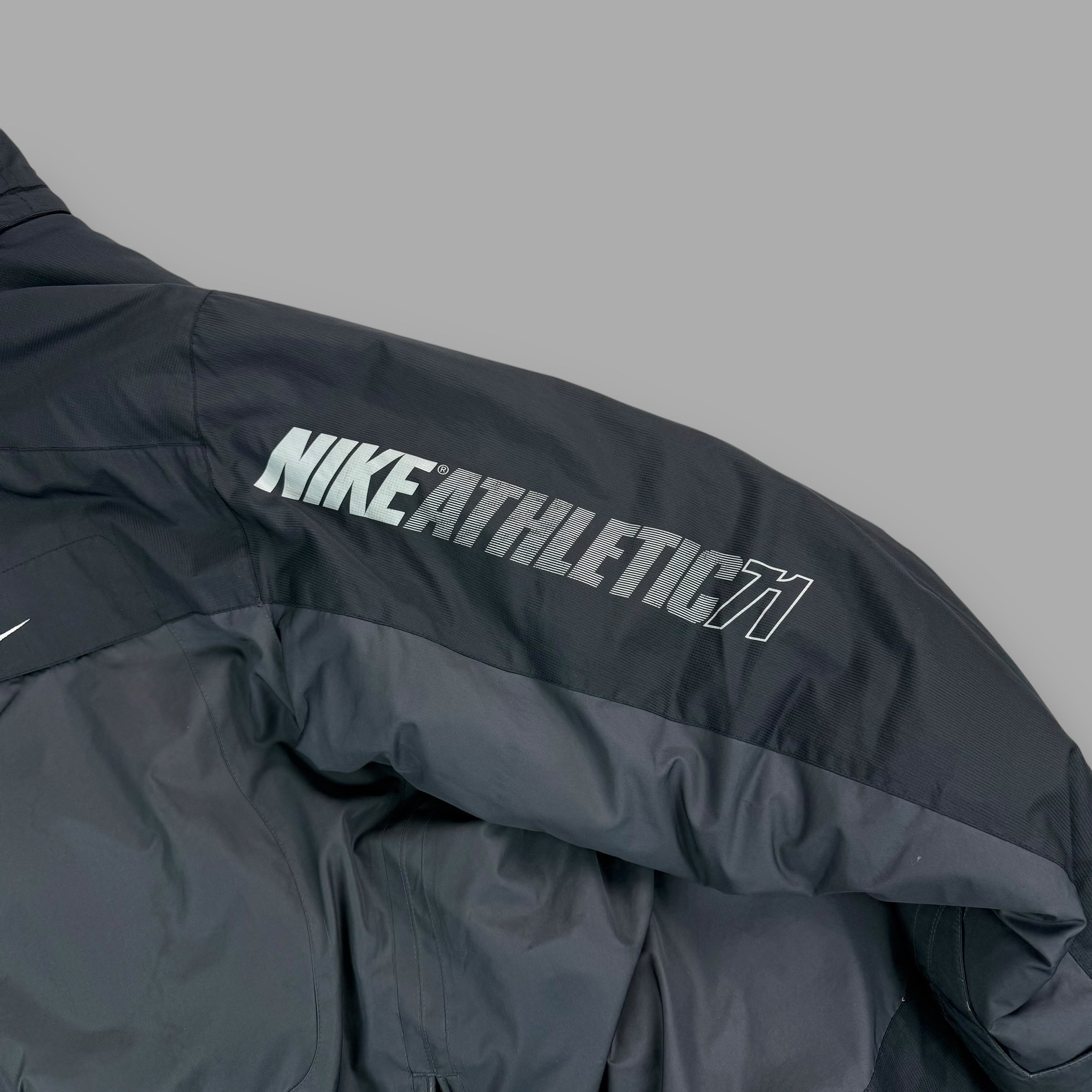 Nike 2000's athletic 71 technical multi-pocket jacket (L)