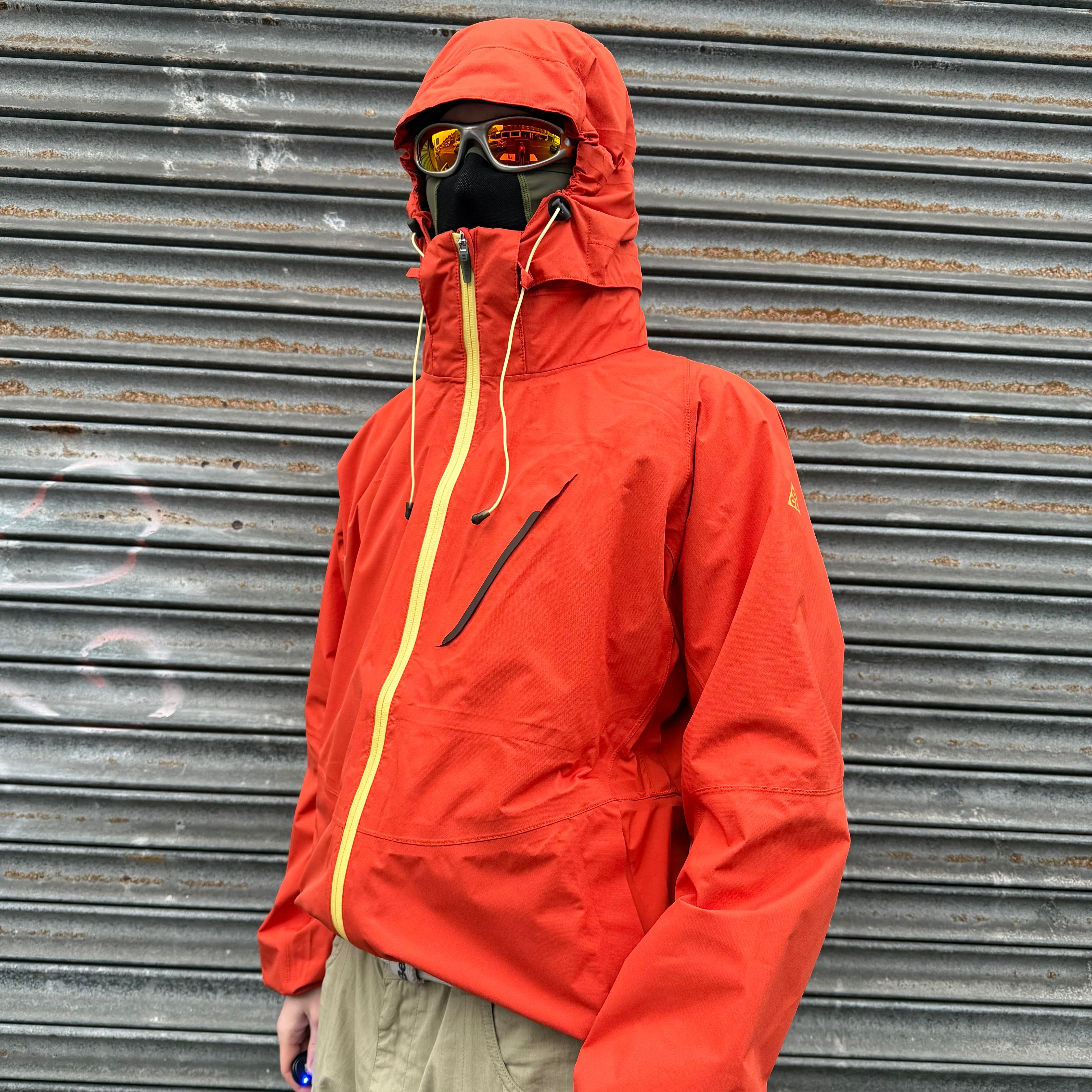 Nike ACG 2000's technical gore-tex shell jacket (S-M) – Uppernostril