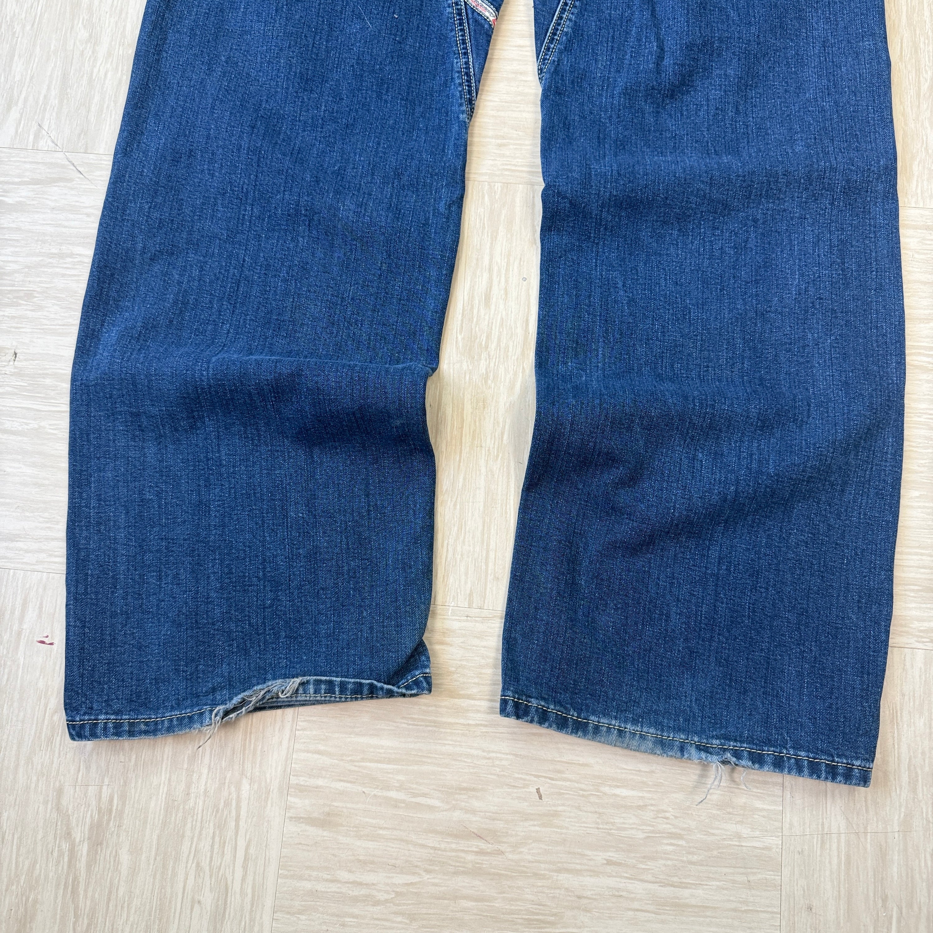 Diesel 2000's relaxed fit pheyo bootcut denim jeans (S)