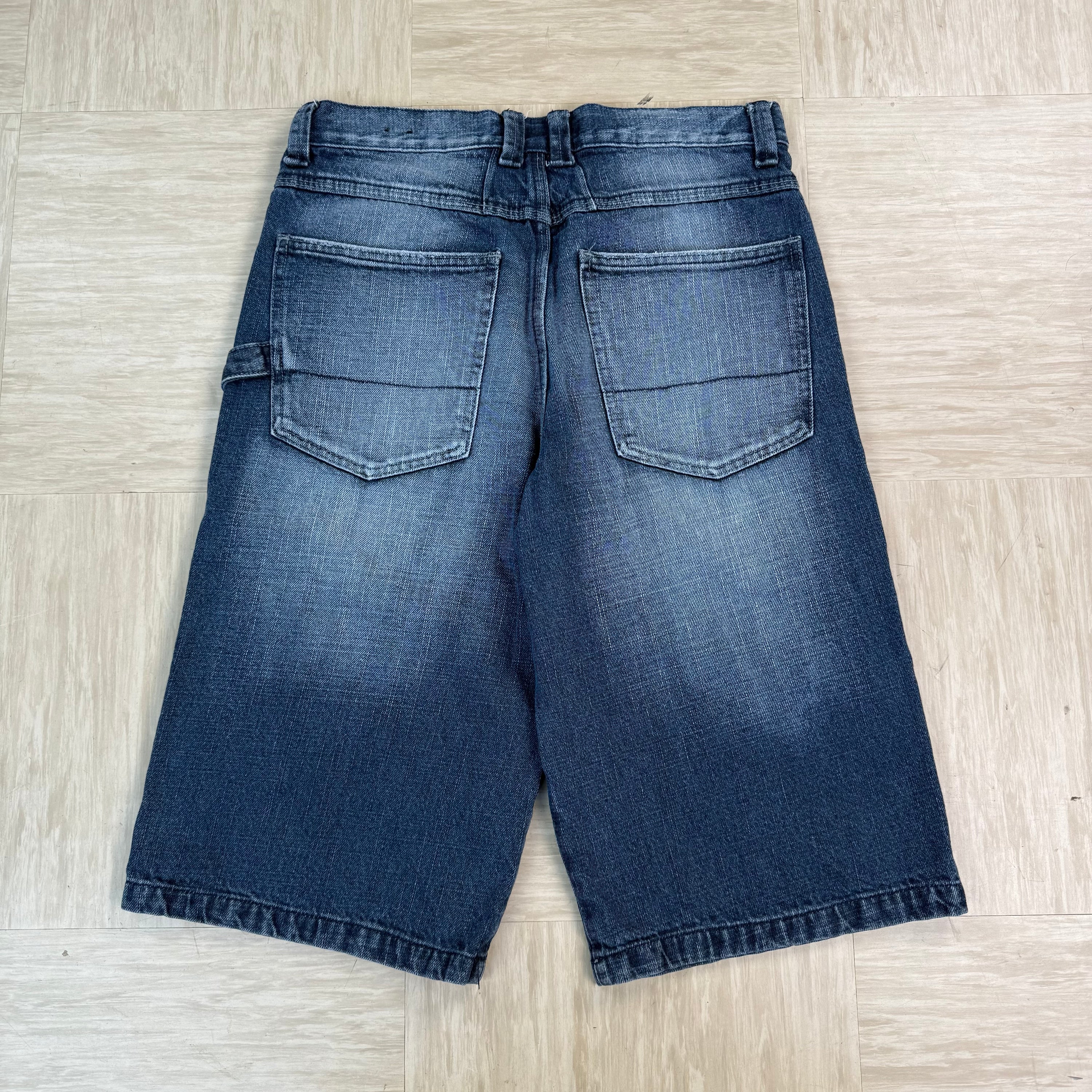 Avirex 2000's baggy denim jean shorts (S)
