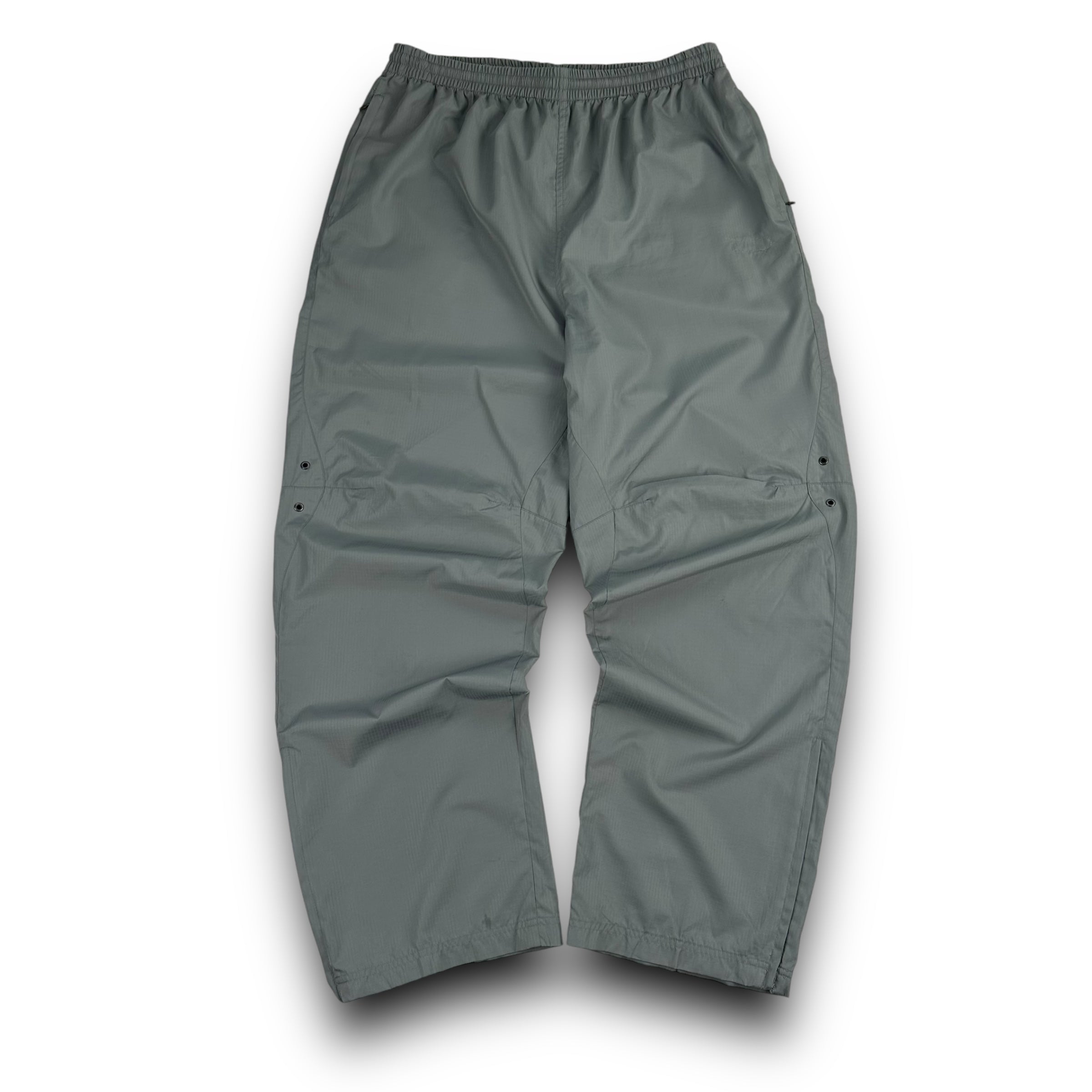 Fila 2000's paneled ripstop style resistant over trousers (L)