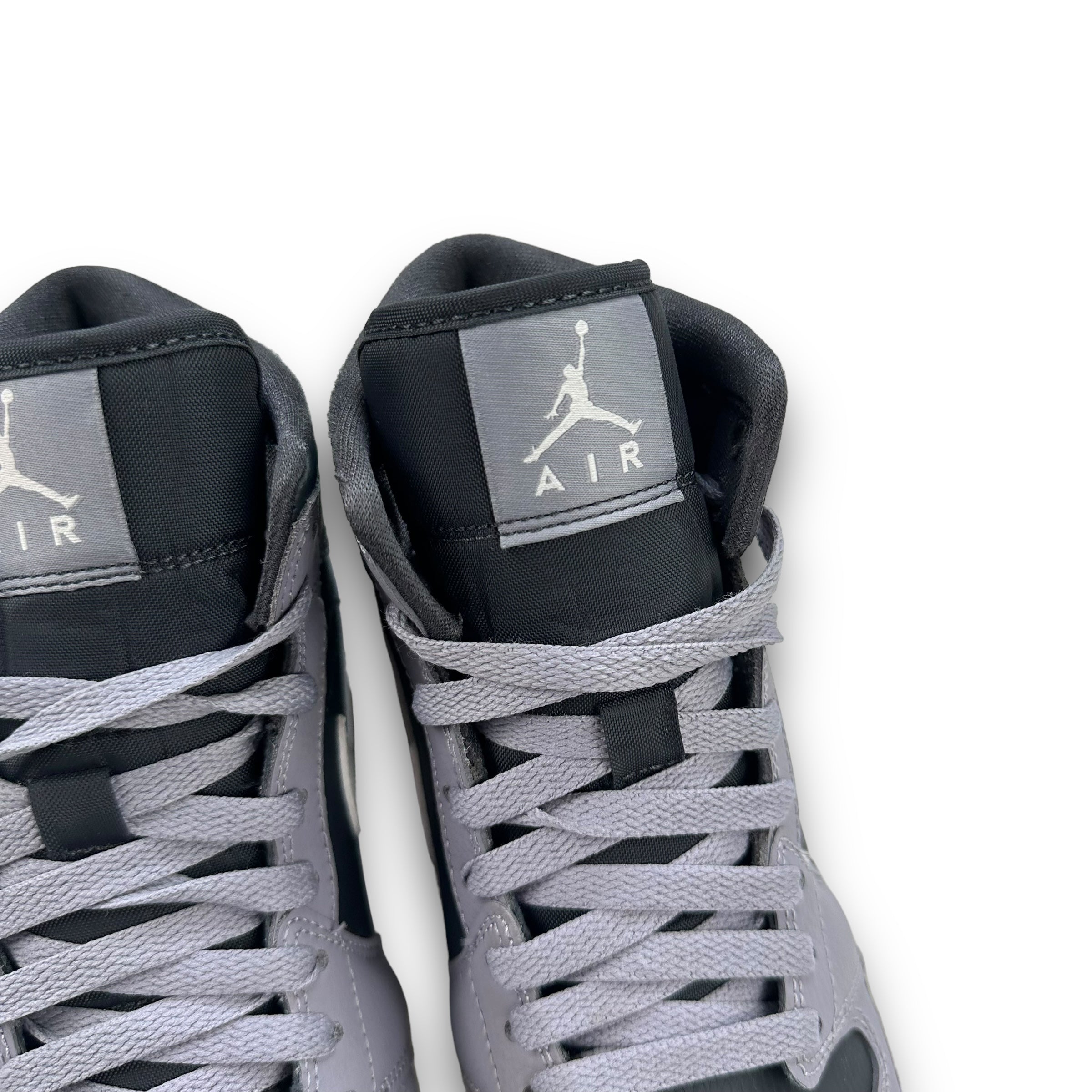 Nike air Jordan 'cement' 2022 (UK5)