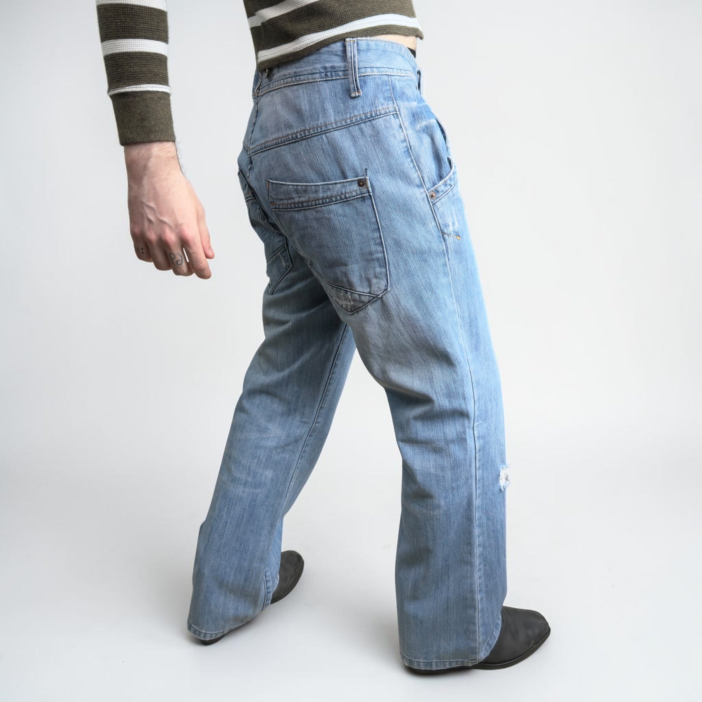 Bench 2000's button fly encore boyfriend fit denim jeans (S)
