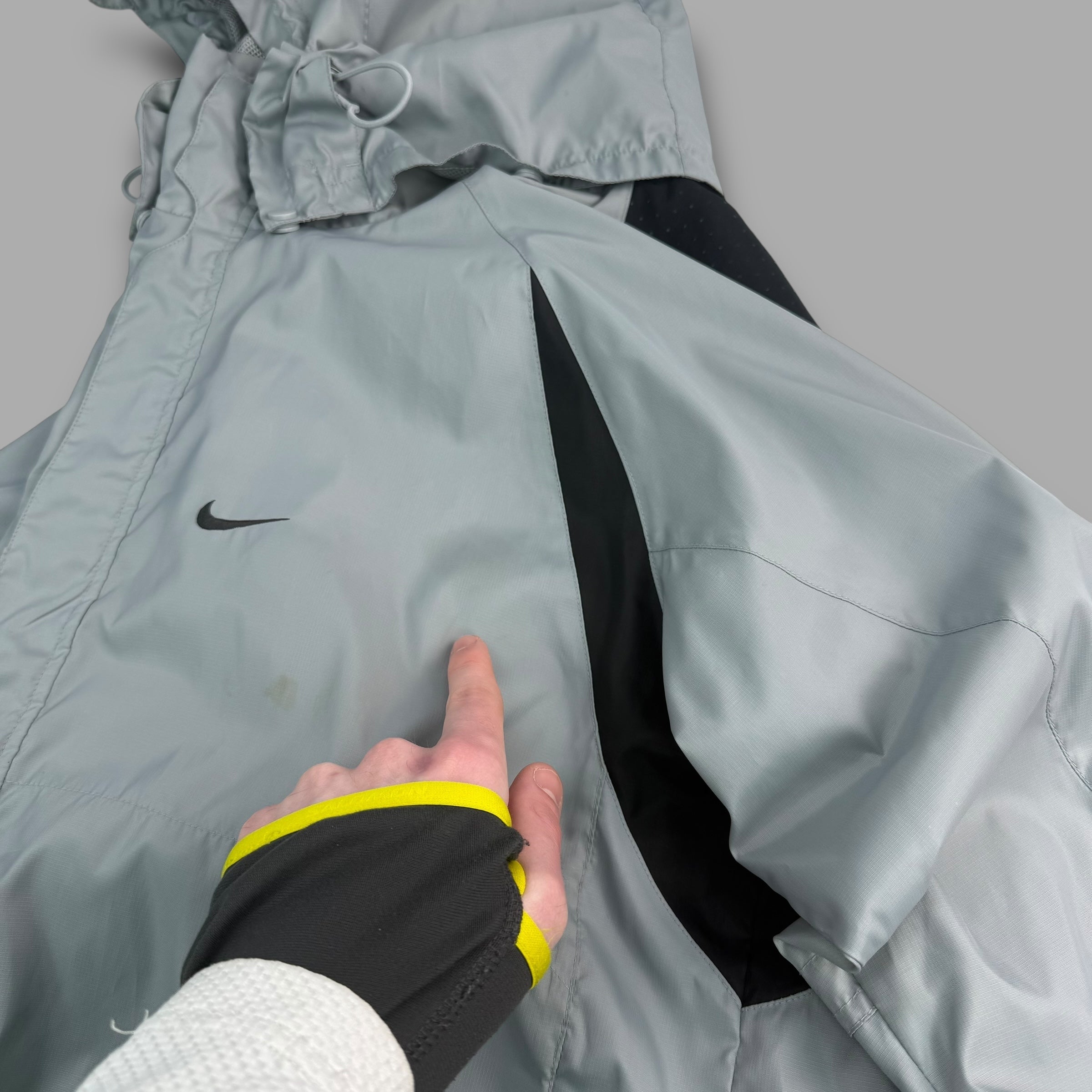 Nike shox 2000's technical hooded track jacket (M)