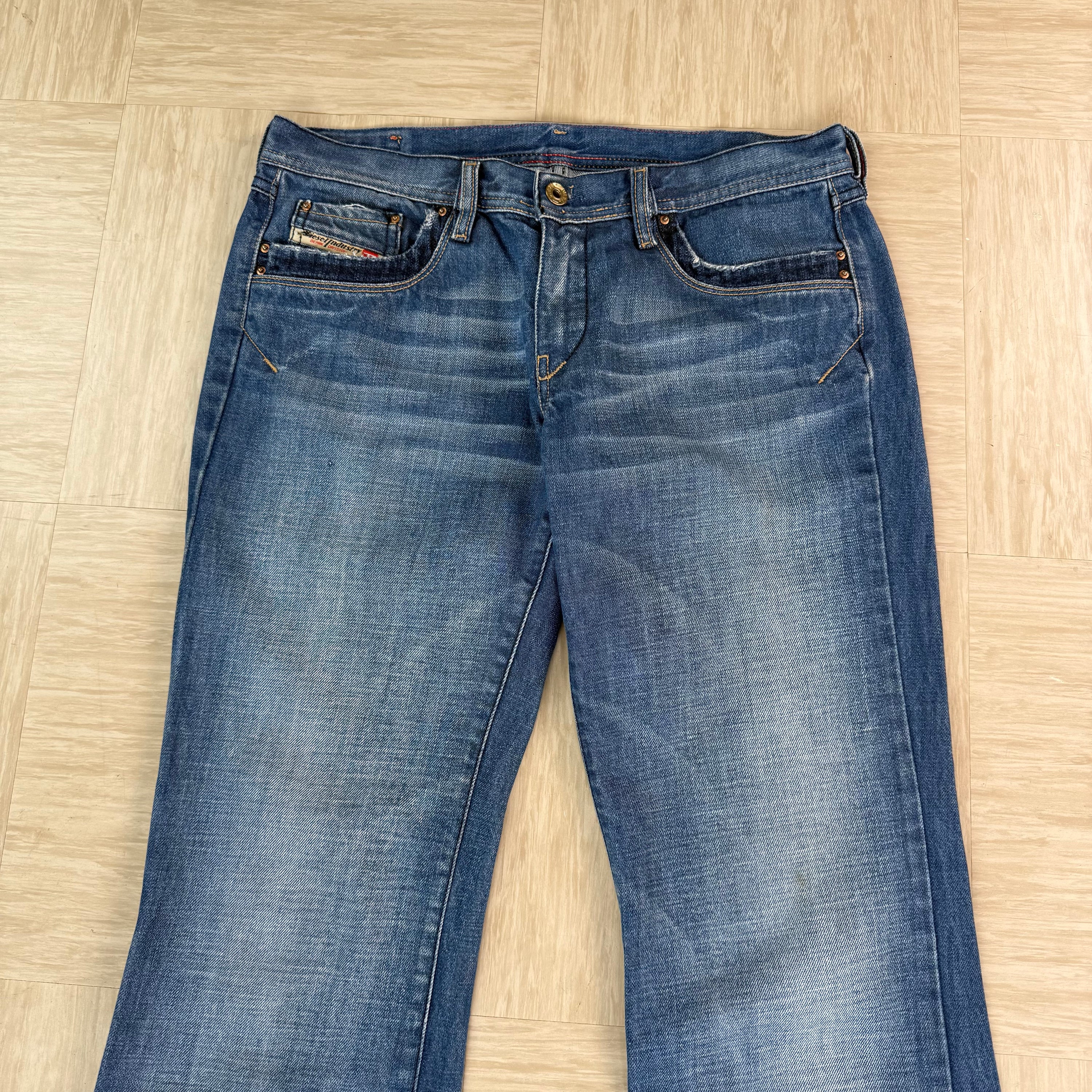 Diesel 2000's relaxed denim bootcut jeans (S)