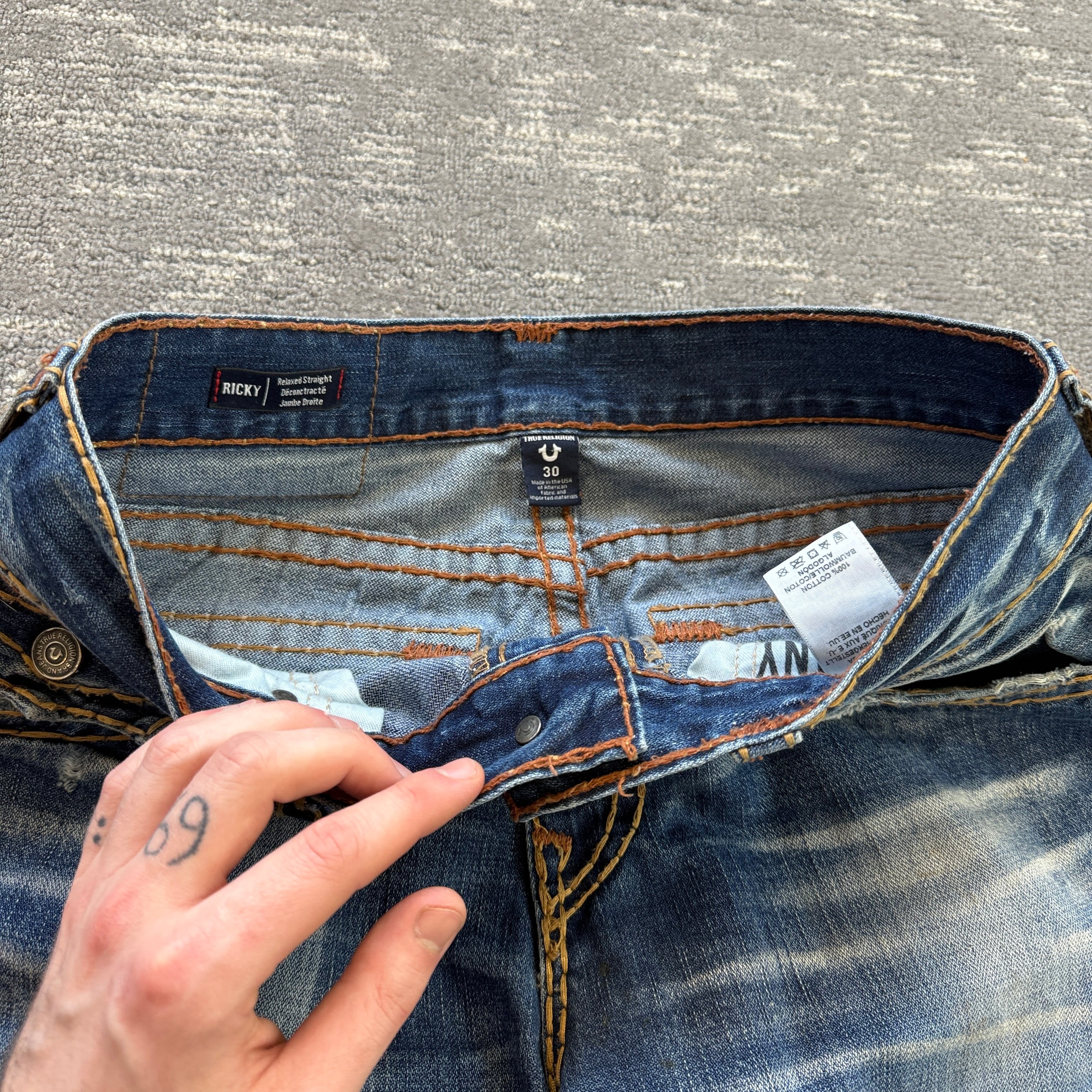 True religion 2000's Ricky relaxed straight contrast stitch denim jeans (S)