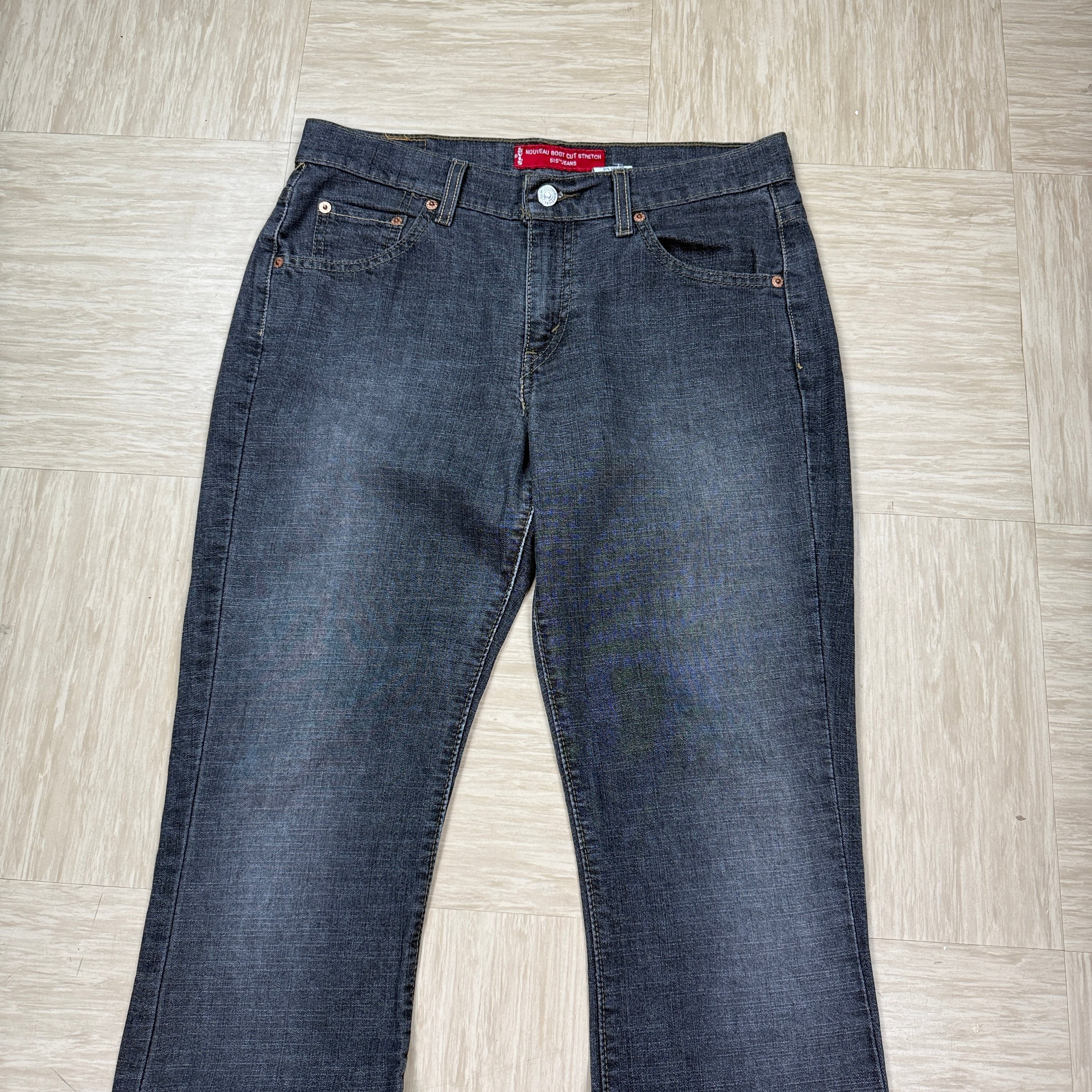 Levi's 515 2000's nouveau boot-cut denim jeans (M)