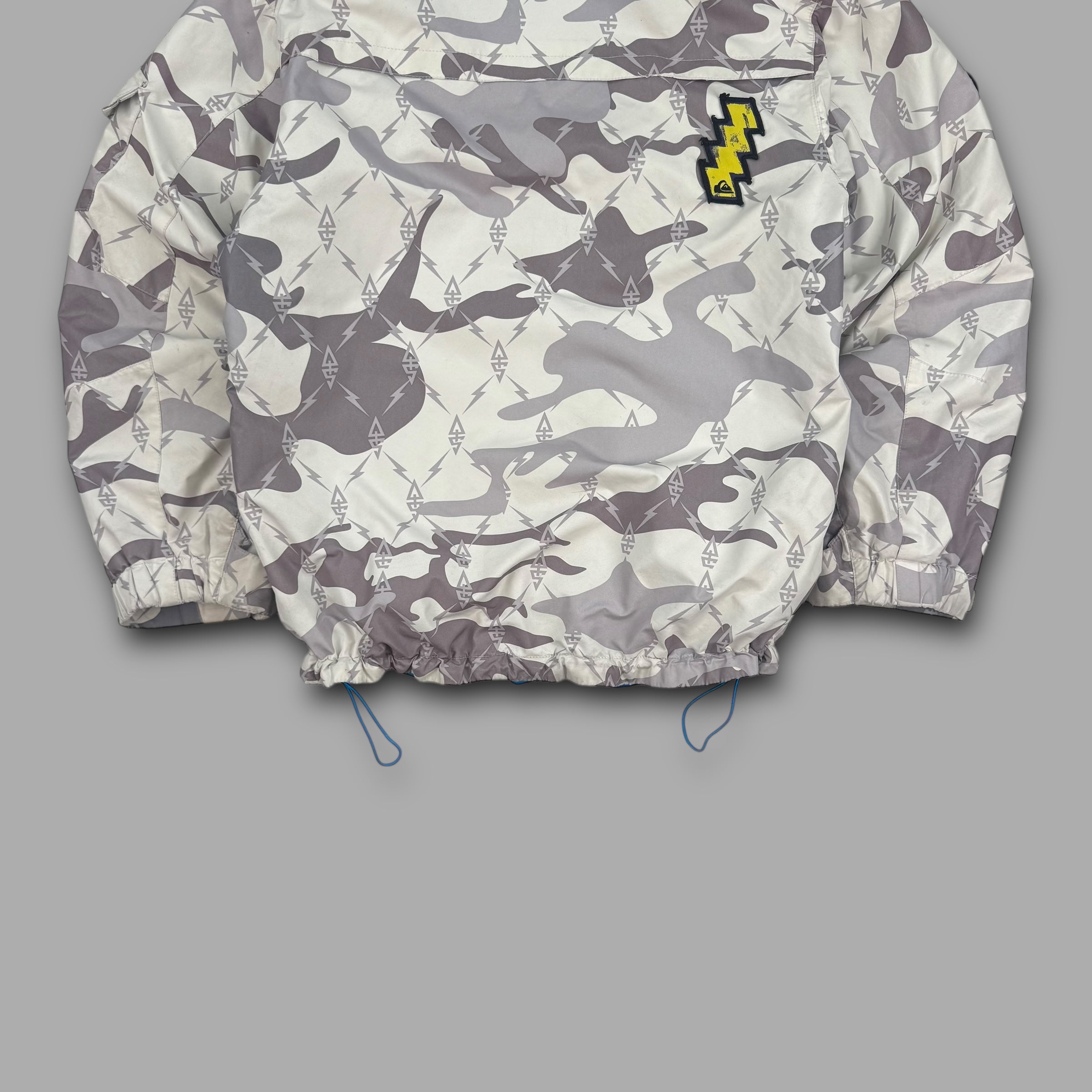 Quiksilver 2000's technical multi-pocket camo softshell ski jacket (L) wms