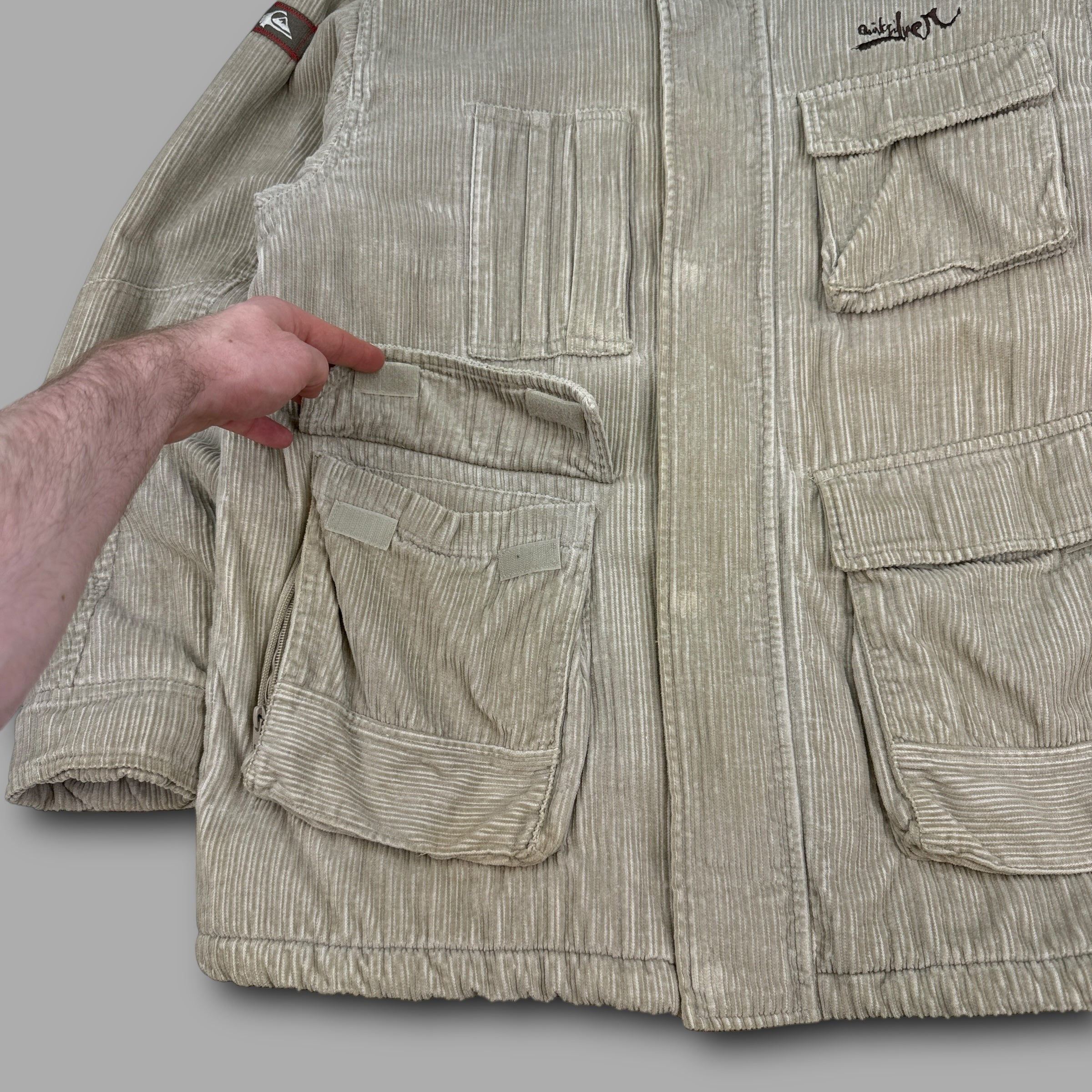 Quiksilver 2000's corduroy multi-pocket zip up jacket (M)