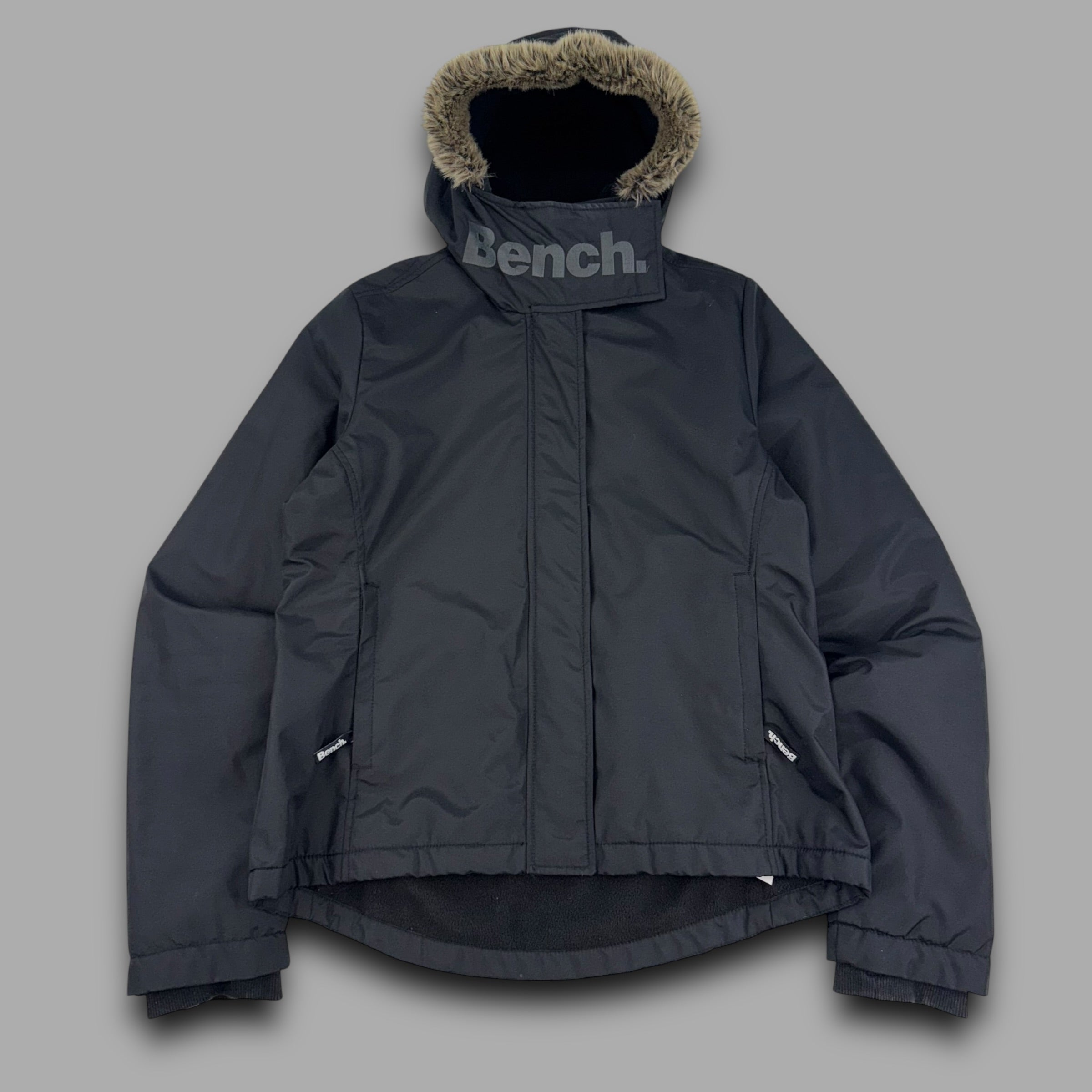 Bench 2000's technical zip up softshell jacket with fur hood (L) wms