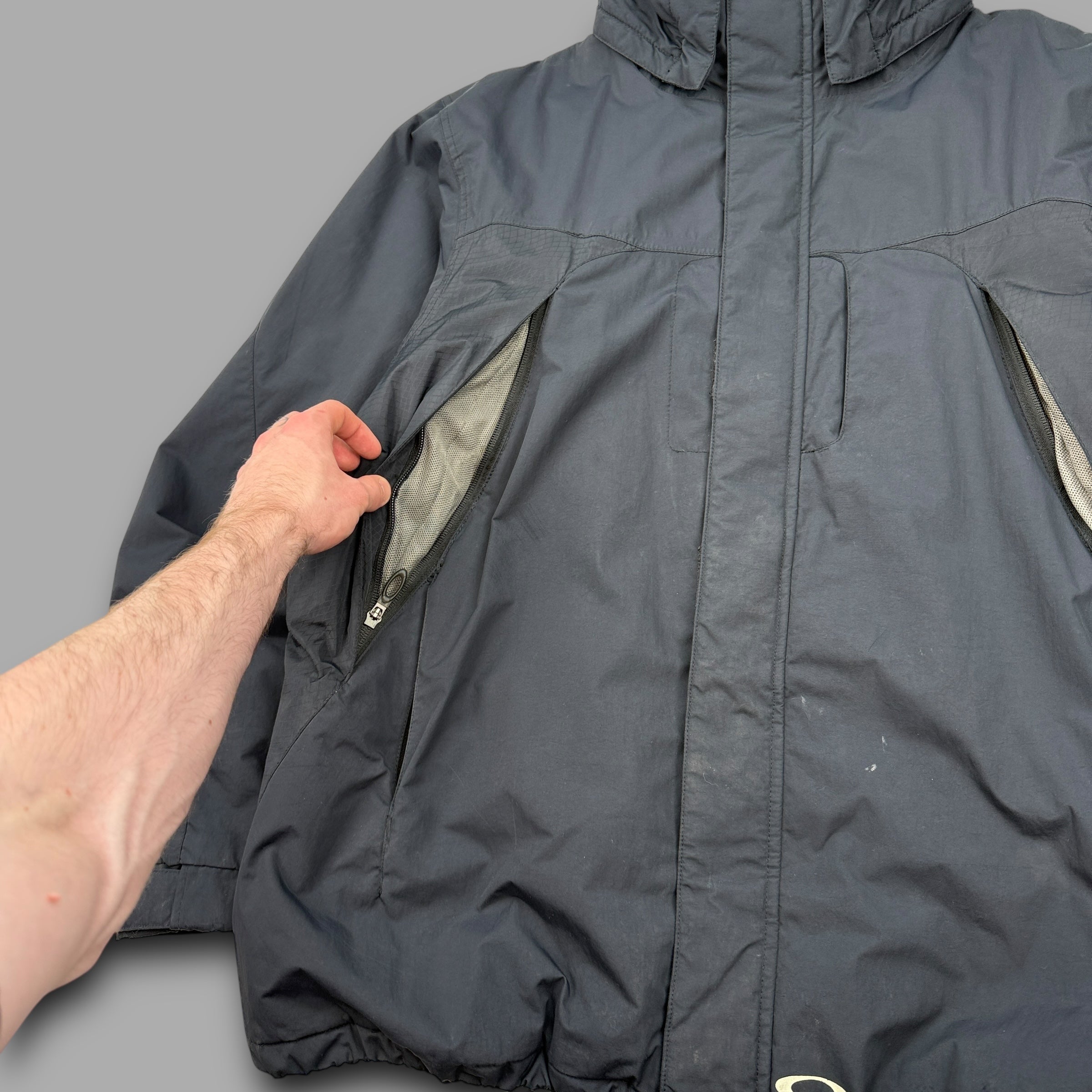 Oakley road fuel 2005 technical vented ski jacket (L)