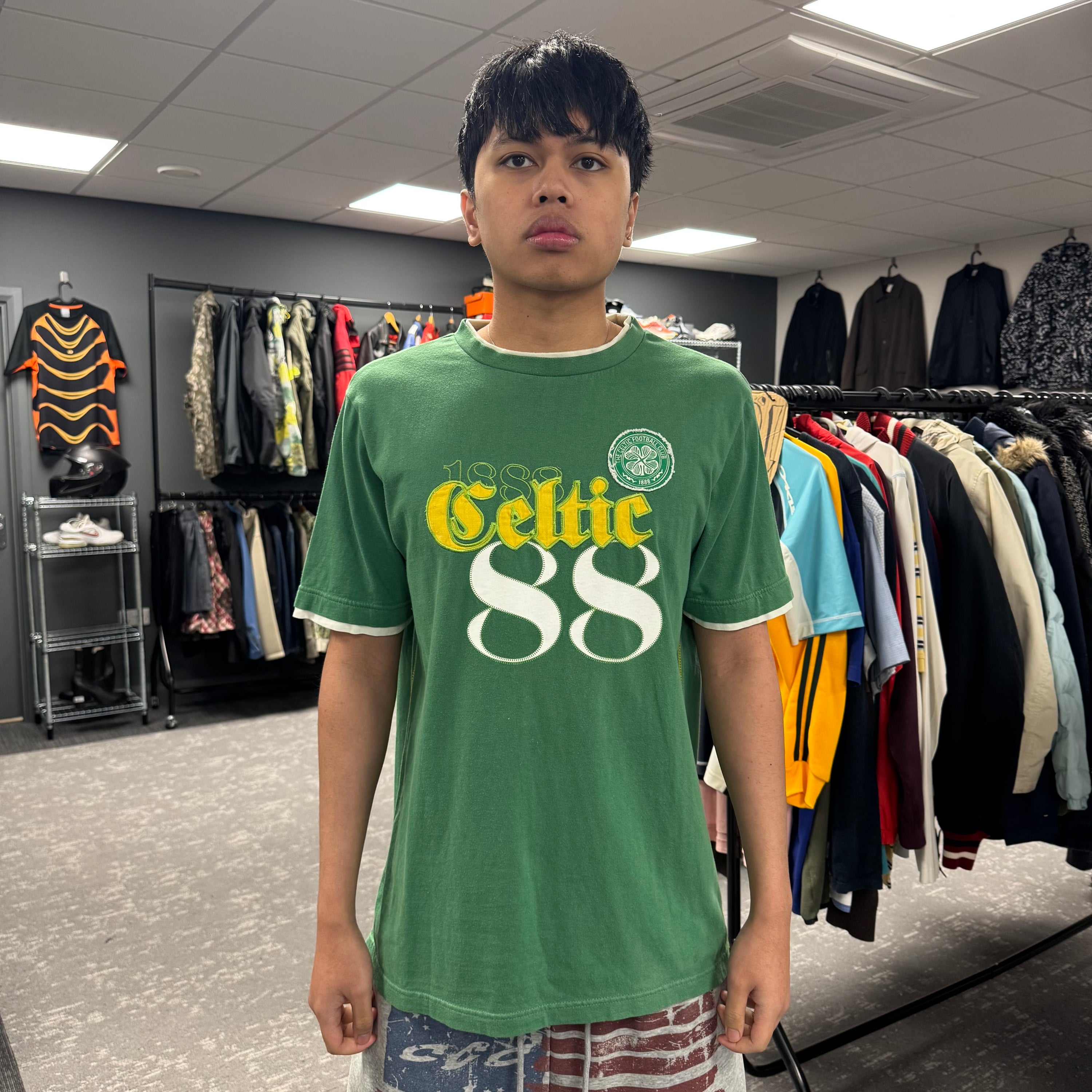 Celtic football 2000's graphic embroidered spellout tee (L)