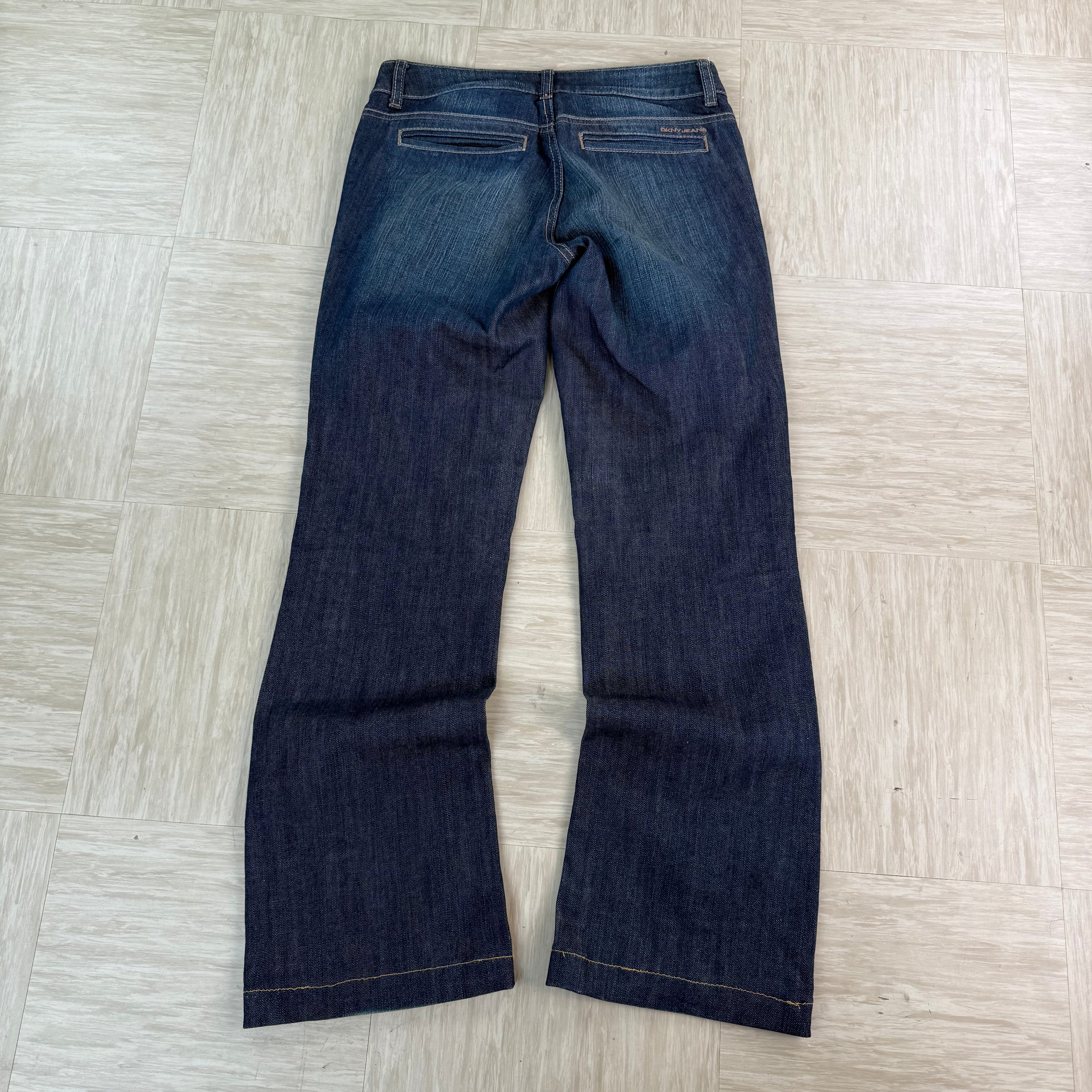 DKNY 2000's dark denim relaxed bootcut jeans (S)