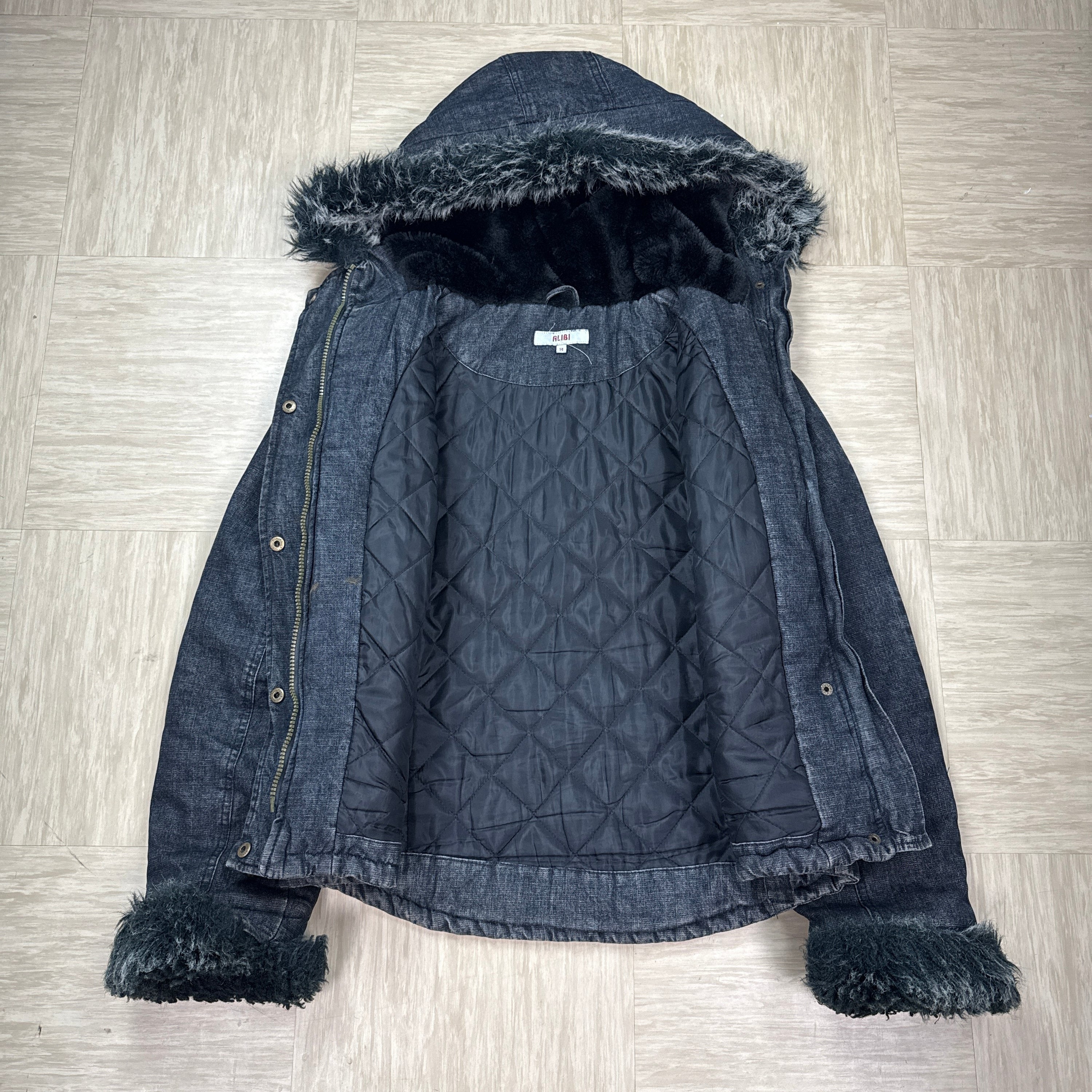 Alibi 1990's cropped zip up denim faux fur hooded jacket (S)