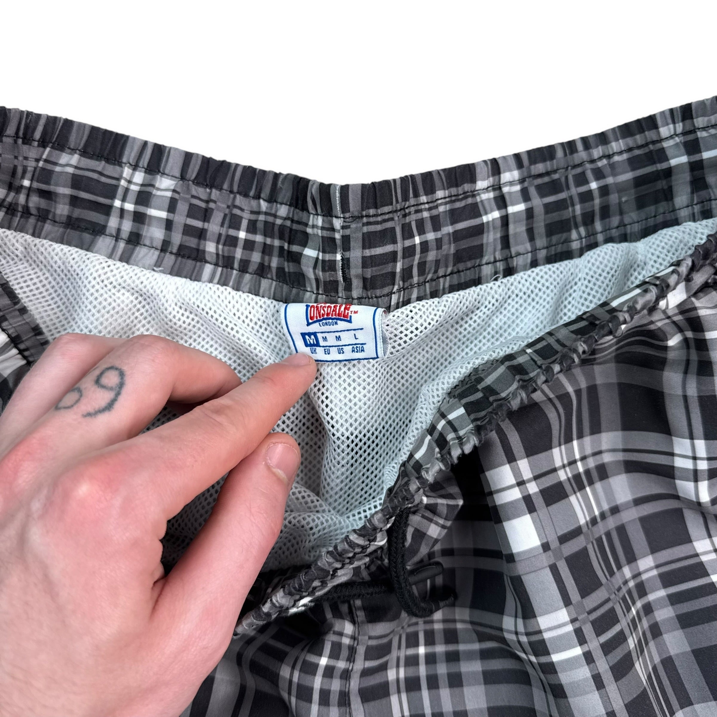 Lonsdale 2000's baggy plaid black swim shorts (M)