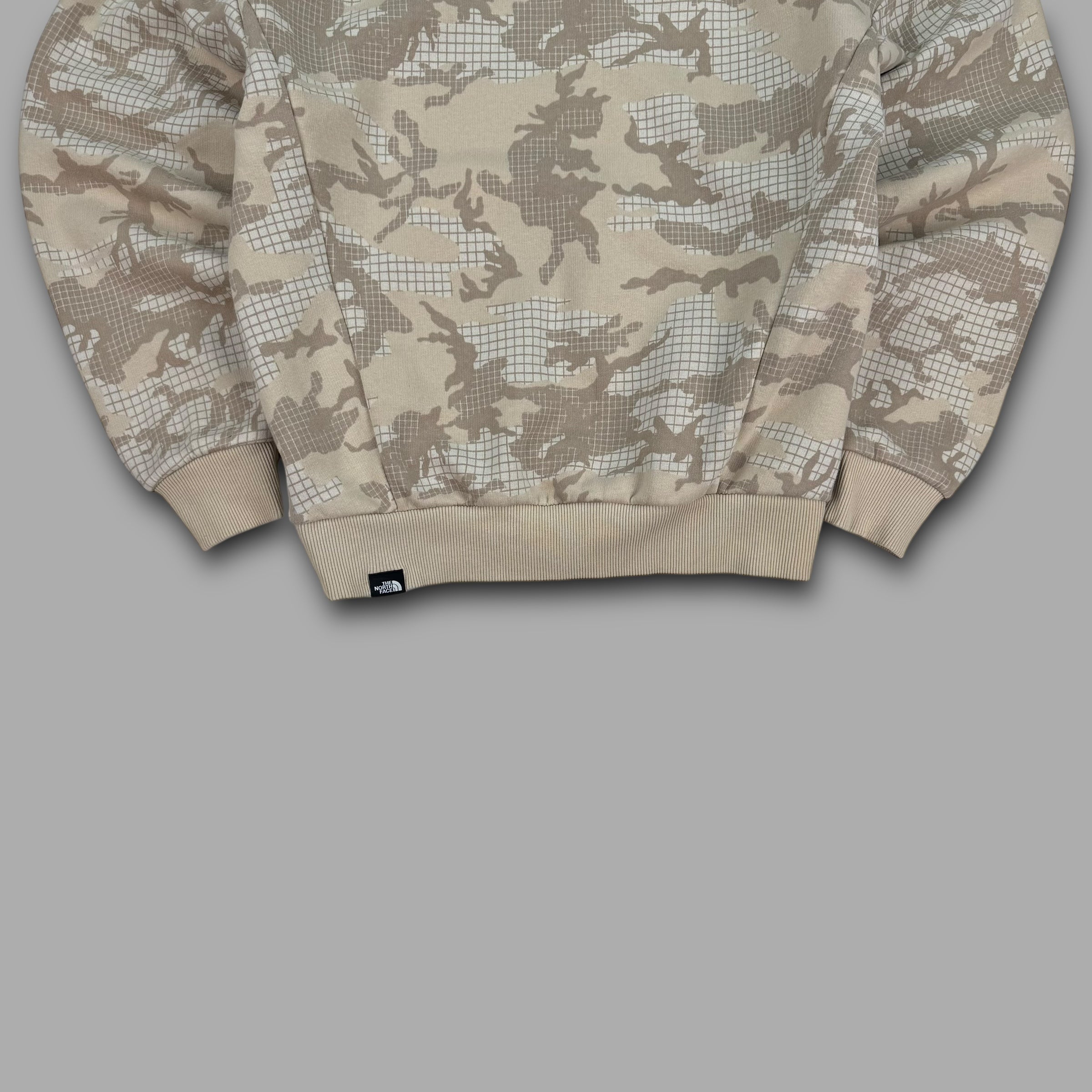 The north face 2022 graphic spellout camo hoodie (M) wms
