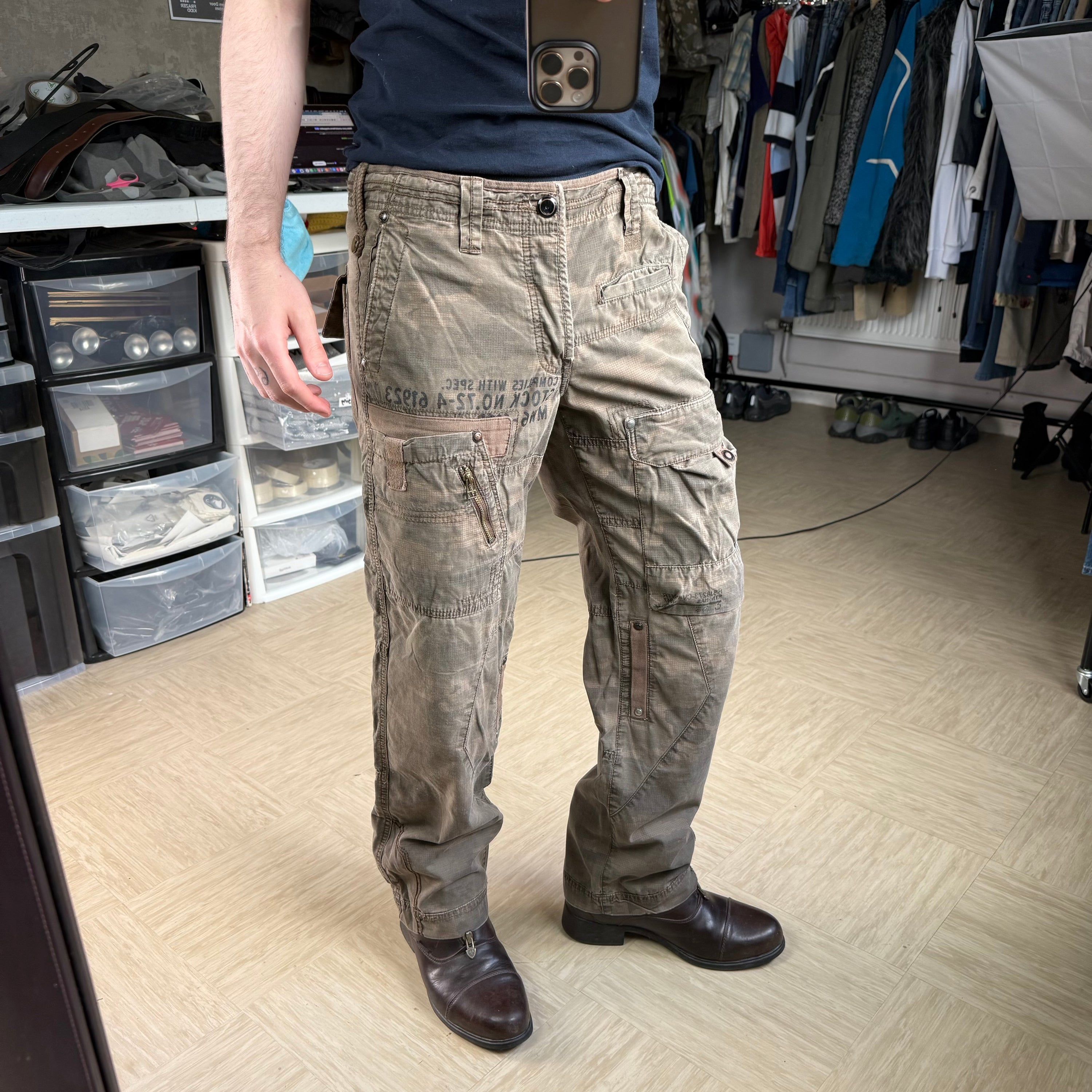 Next 2000's technical low rise loose multi pocket denim camo bottoms (S)