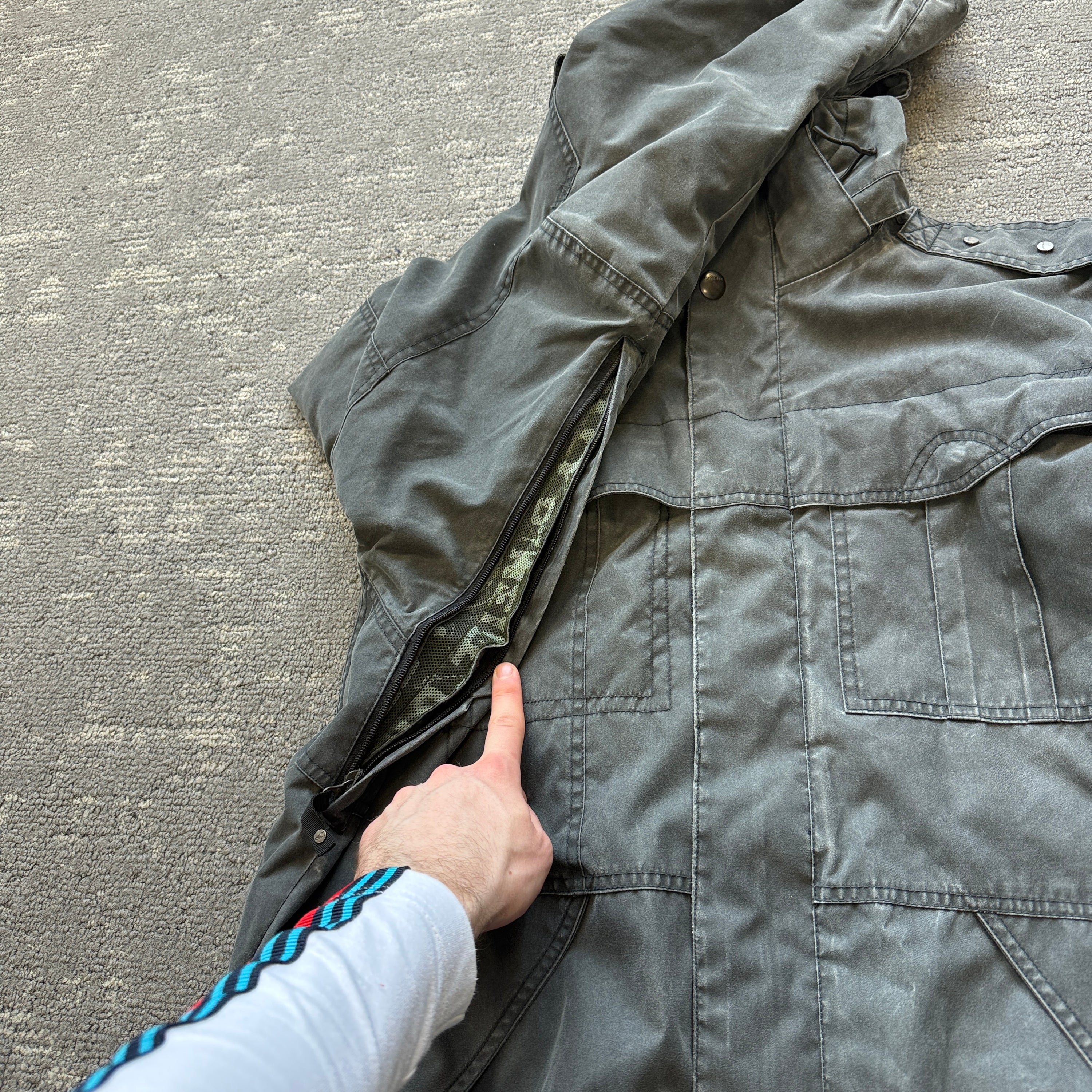O'neill 2000's technical stone washed multi-pocket softshell ski jacket (XL)