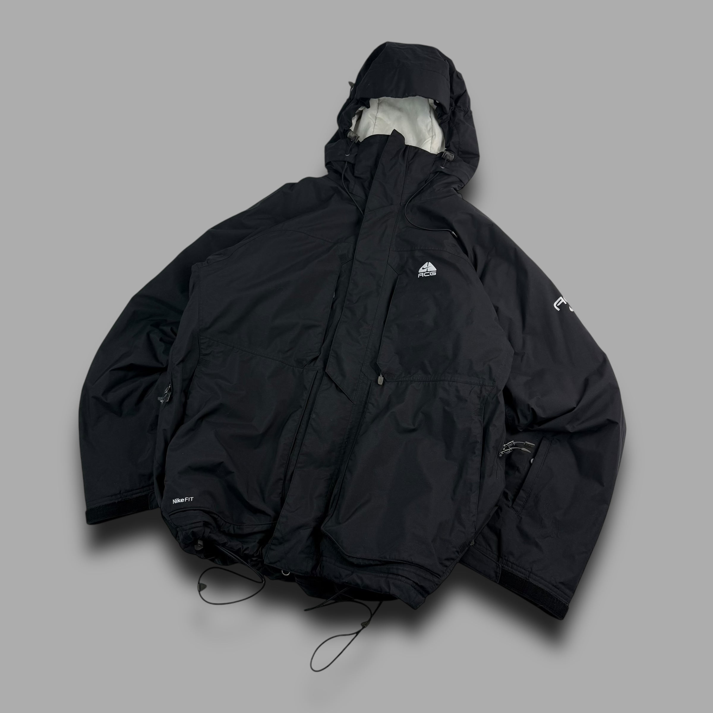 Nike ACG 2000's technical multi-pocket shell jacket (L)