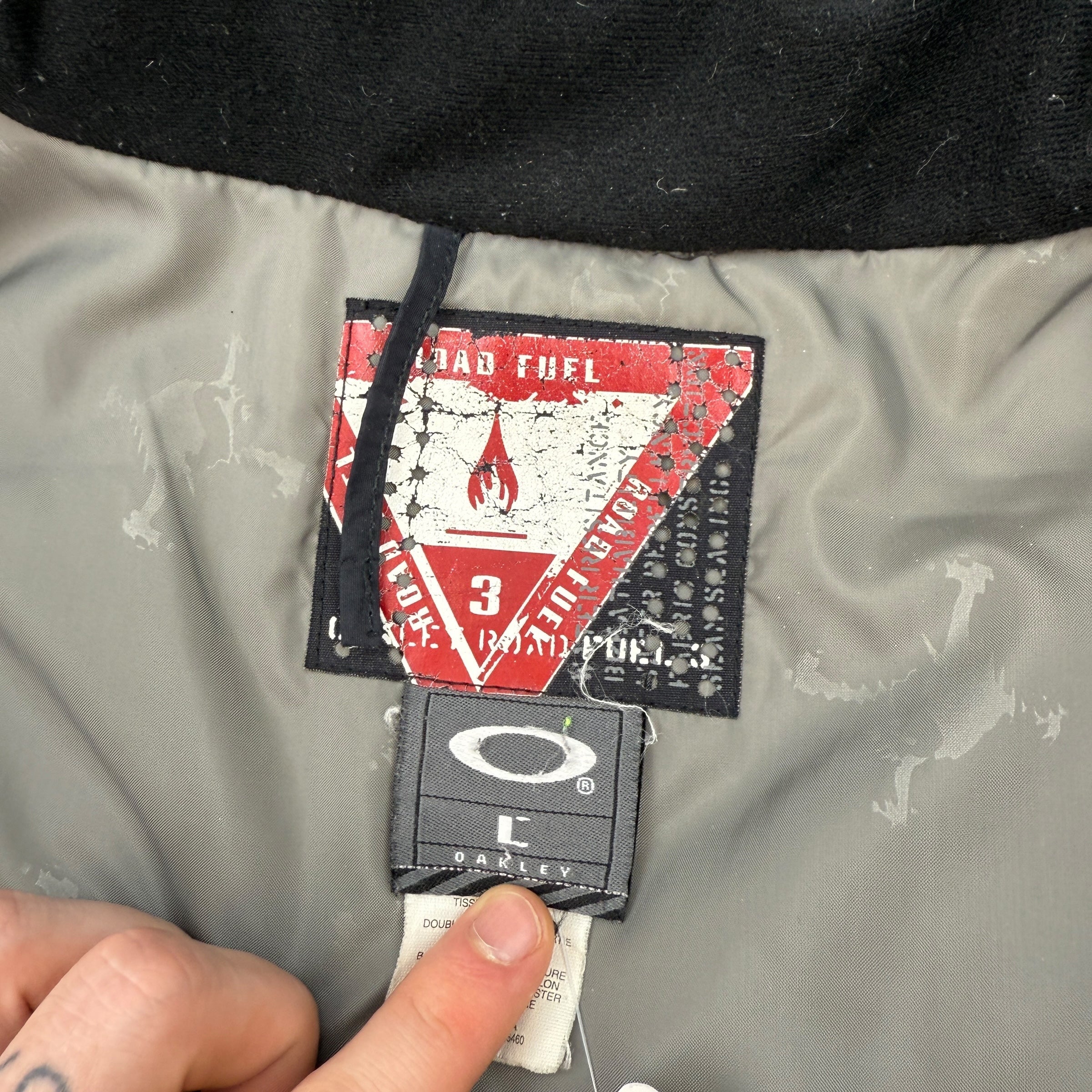 Oakley road fuel 2005 technical vented ski jacket (L)