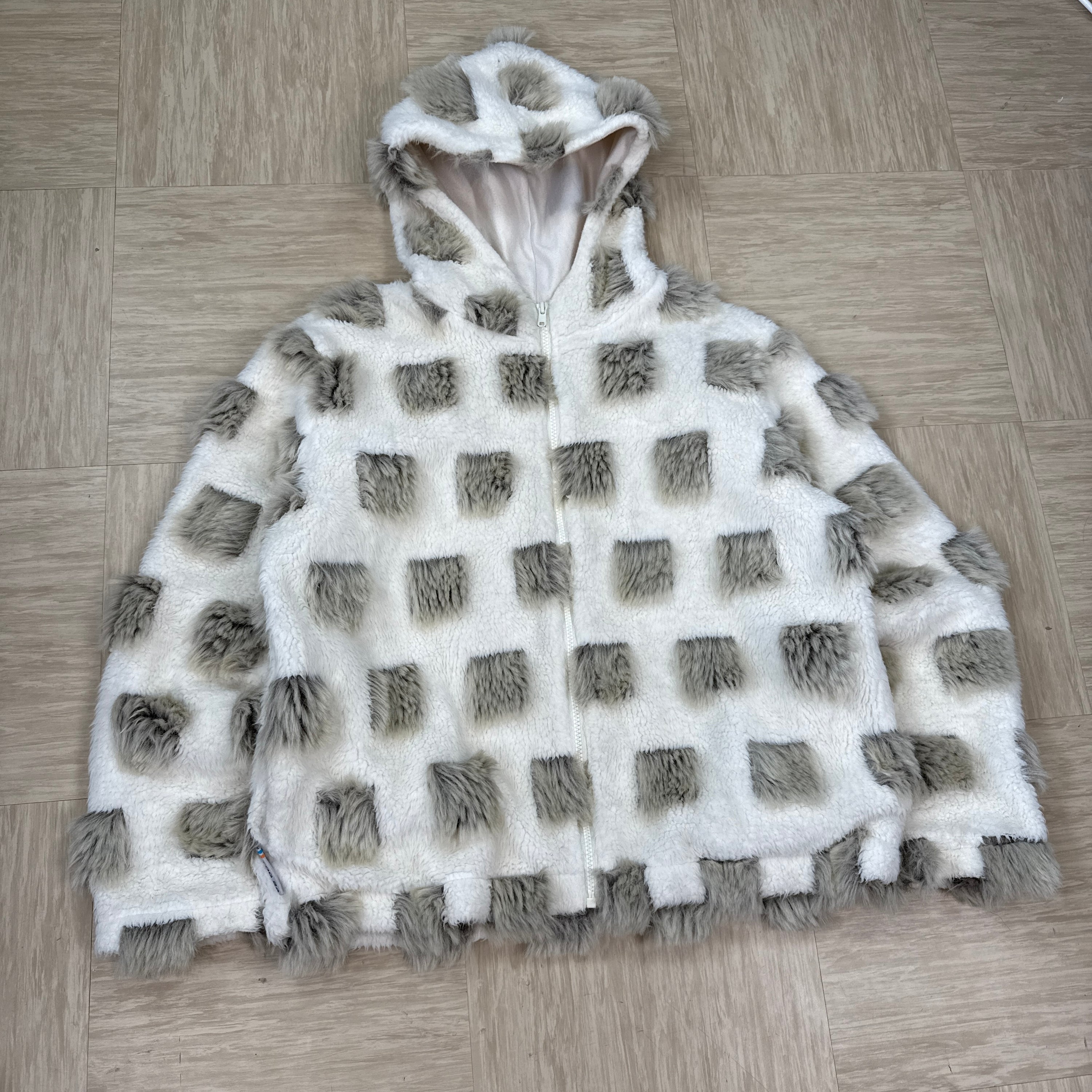 Tog24 2000's faux fur block yeti jacket (M)