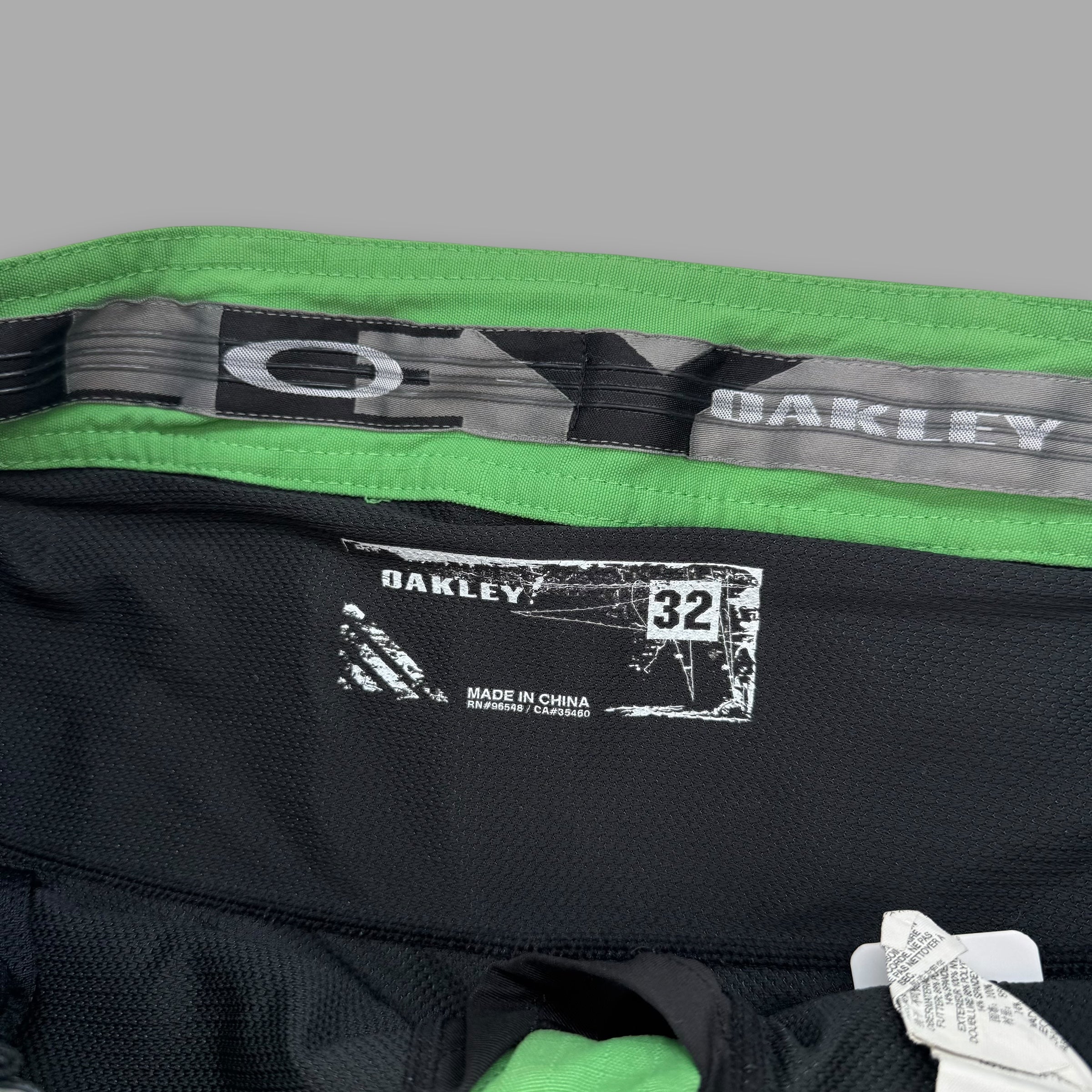 Oakley 2010 technical baggy mountain biking shorts (M)