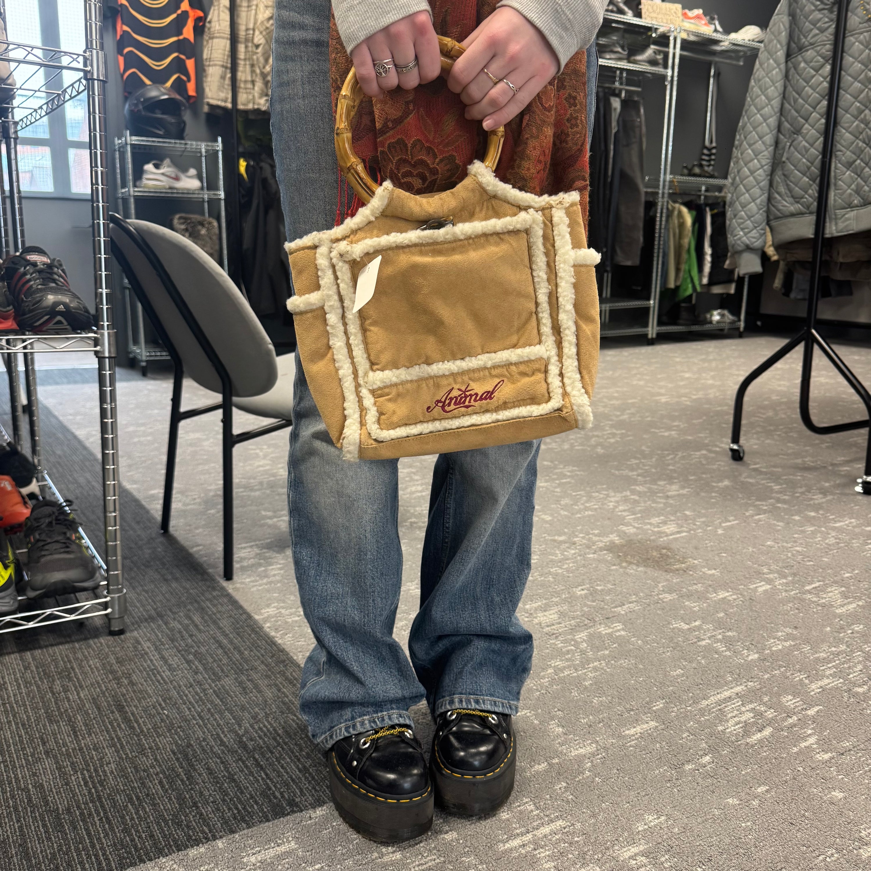 Animal suede handbag with bamboo handles (OS) wms