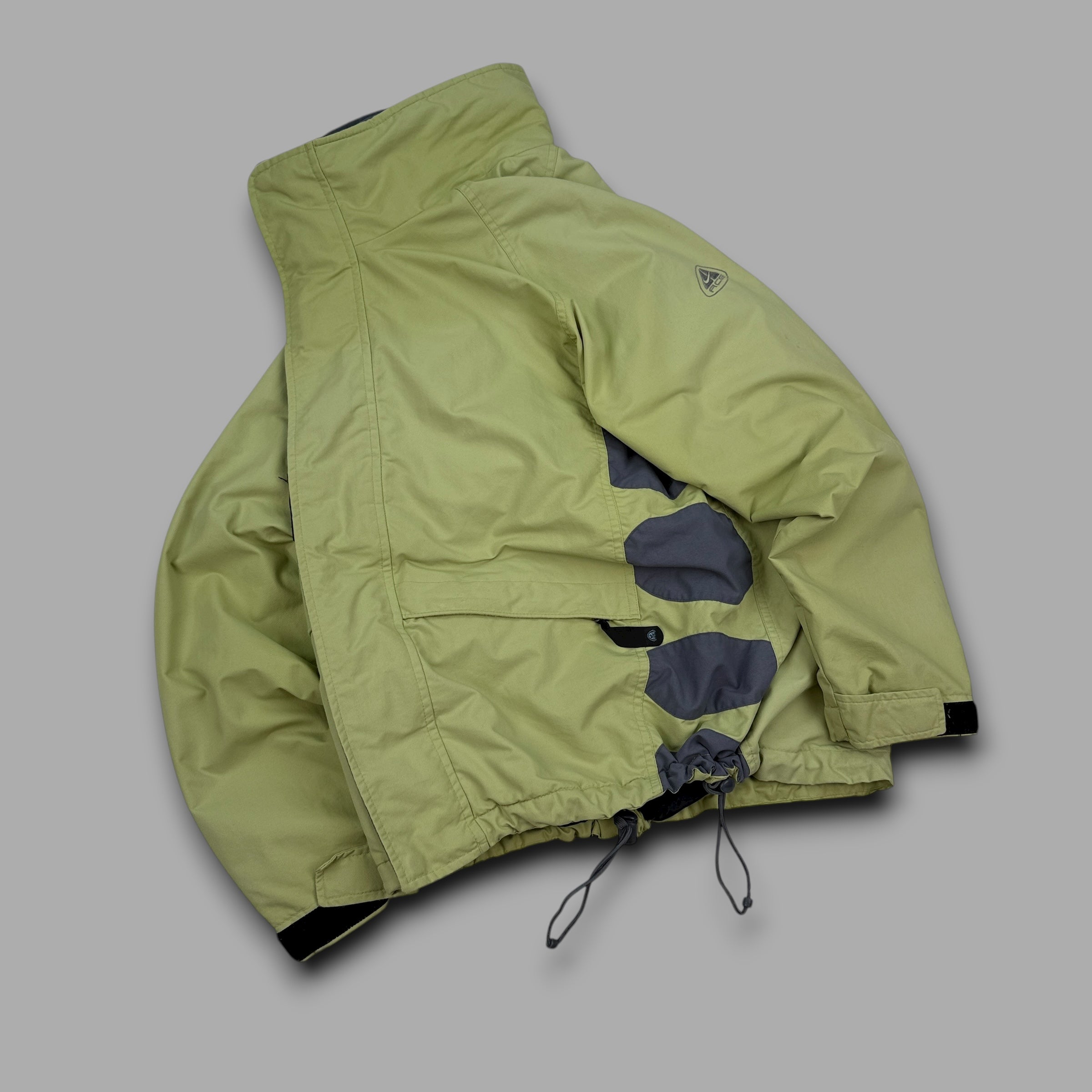 Nike ACG 2000's technical dual pocket softshell jacket (S)