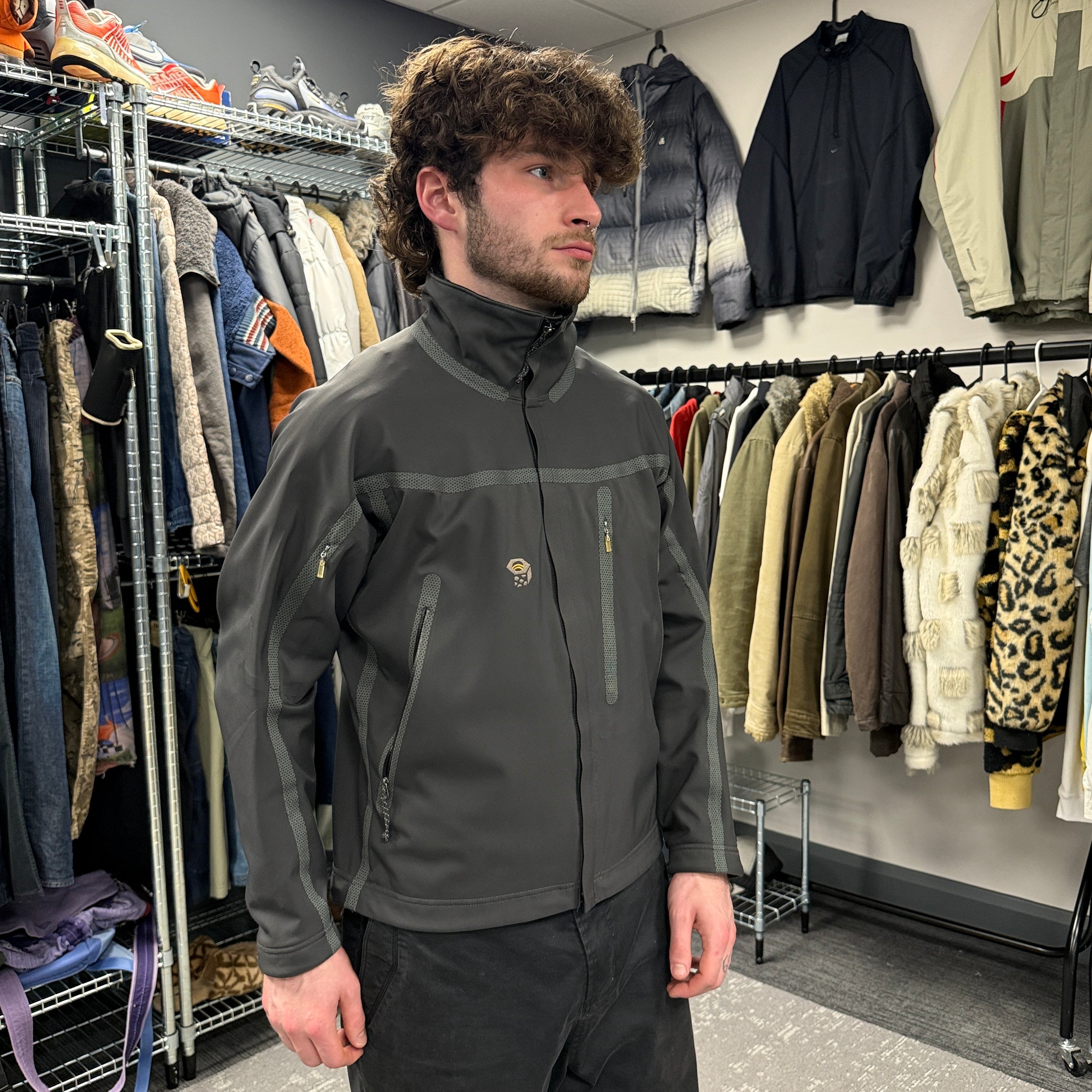 Mountain hardwear 2000's technical taped seams conduit softshell jacket (S)