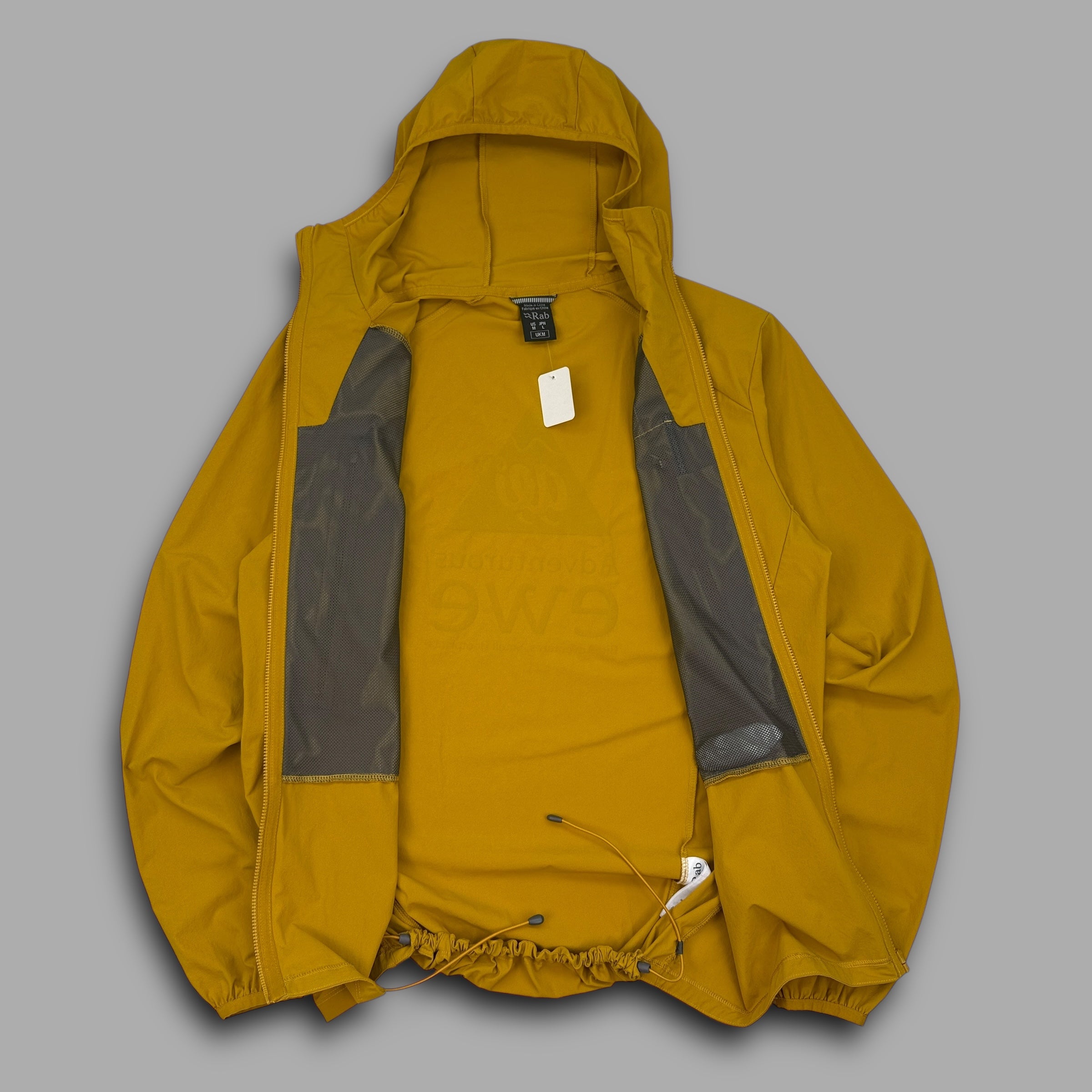 Rab 2000's technical softshell dual-pocket windbreaker (M)