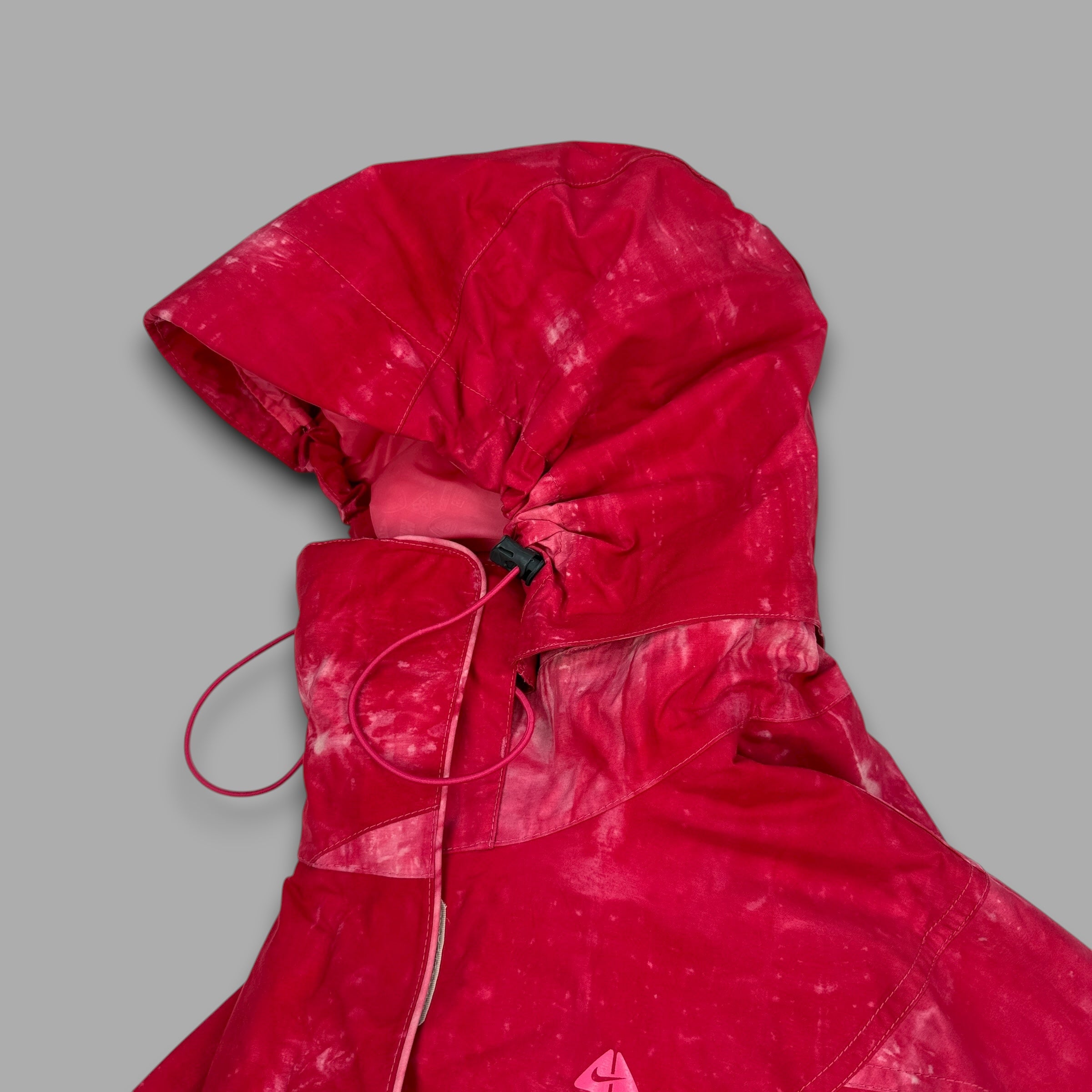 Nike ACG 2000's technical gradient padded dual pocket softshell jacket (M) wms