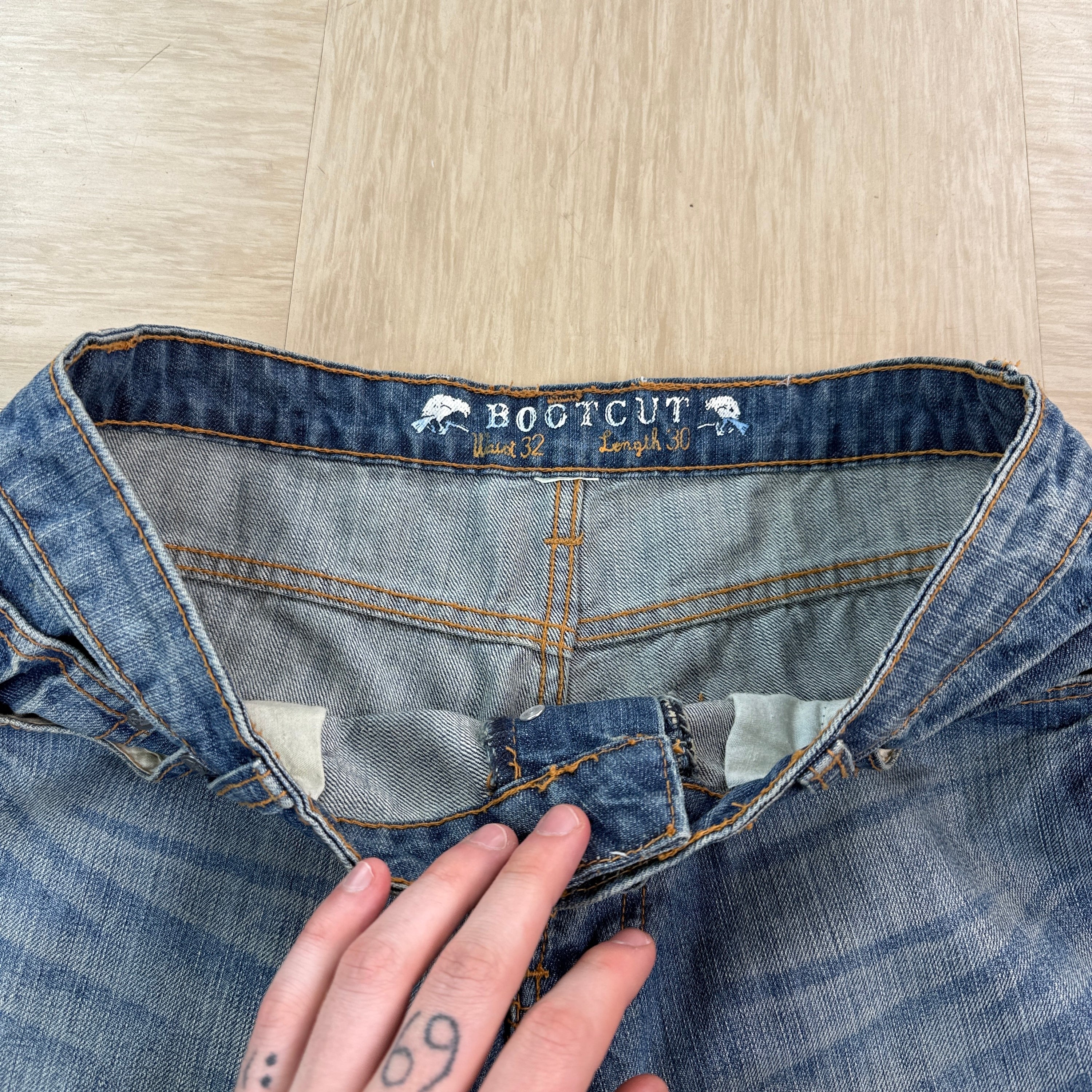 New look 2000's vintage baggy denim bootcut jeans (S)