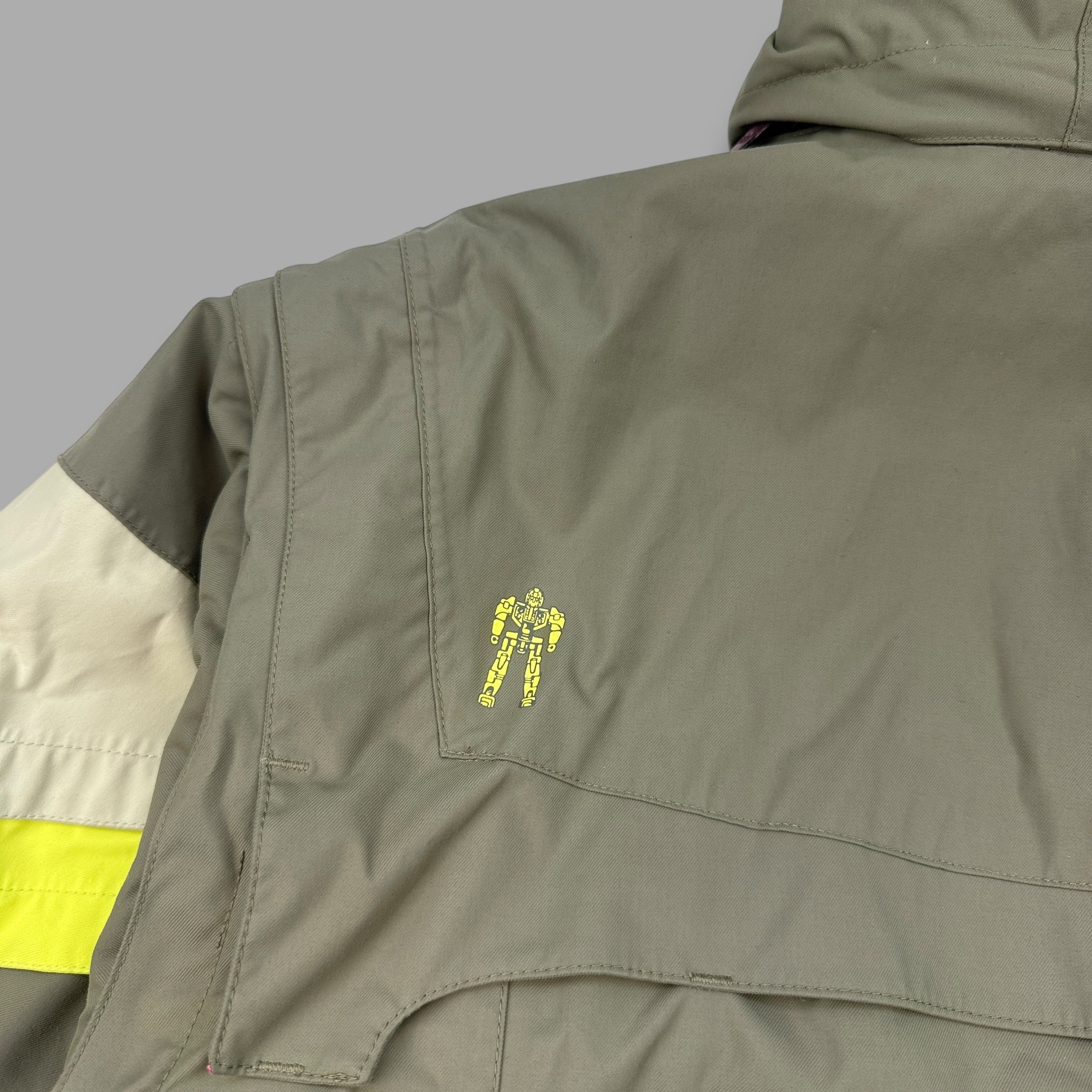 Quiksilver endurance series 2000's technical multi-pocket panelled ski jacket (L)