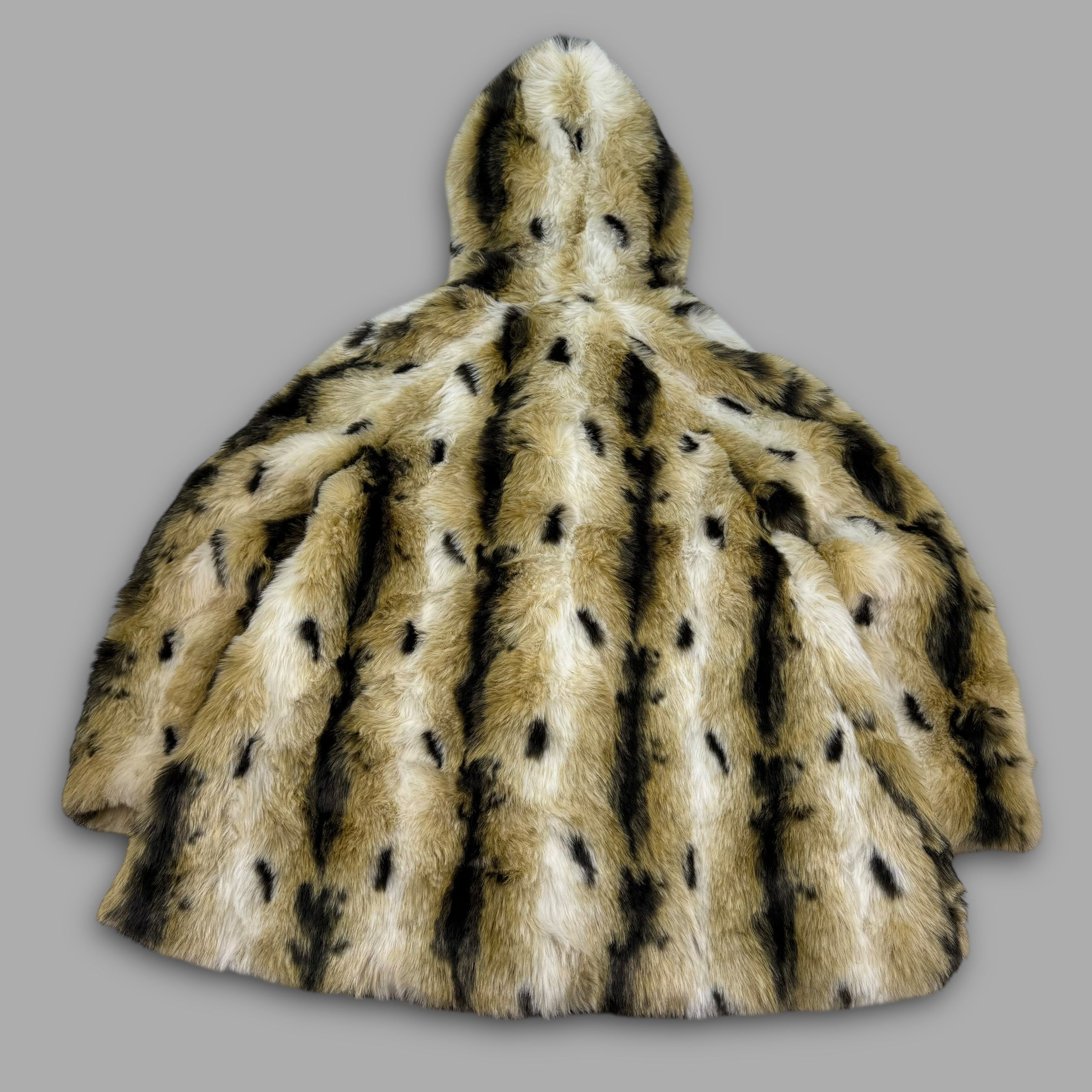 Marble 2000's faux lynx fur hooded coat with clasp closures (XS) wms