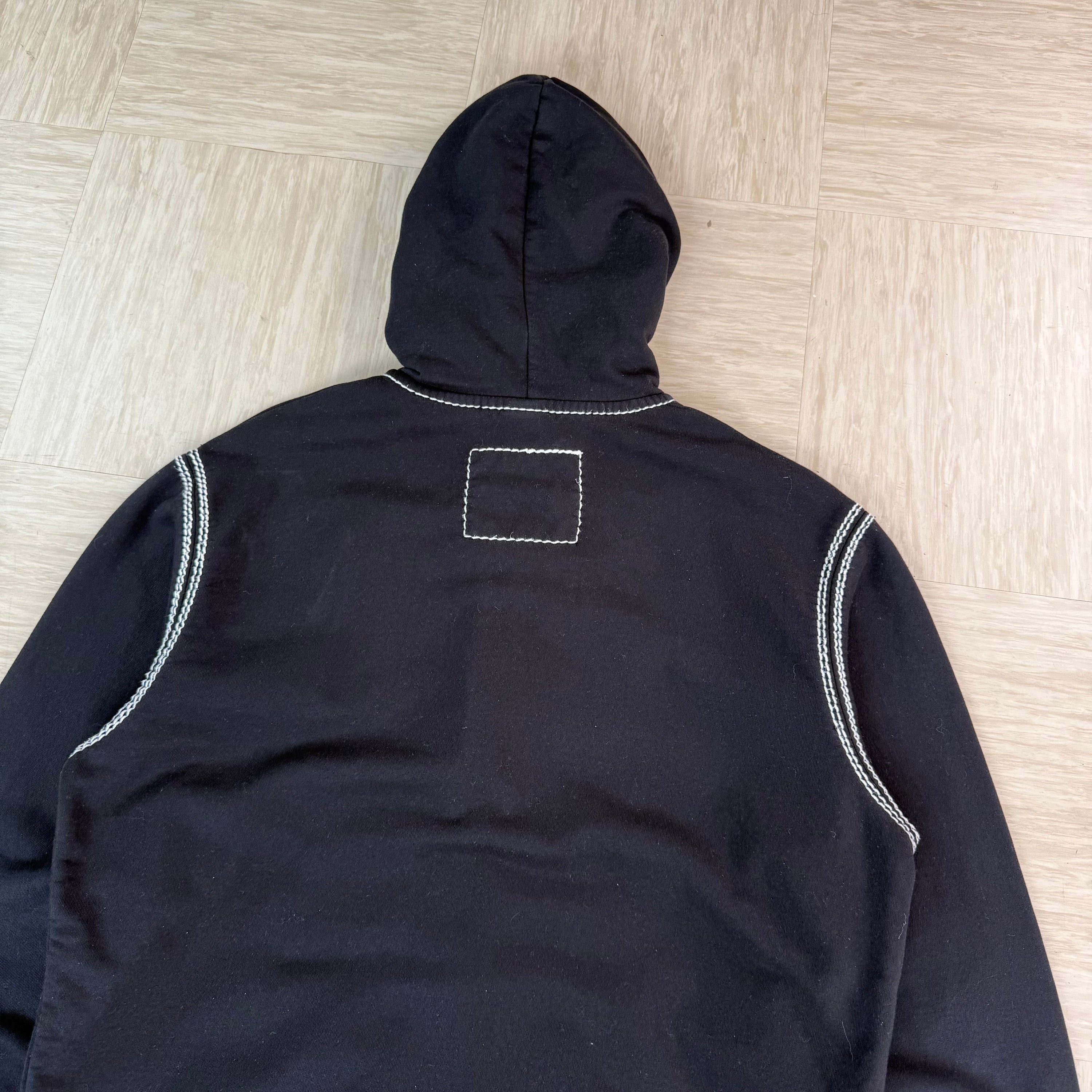 True religion 2000's triple stitch zip up hoodie (L)