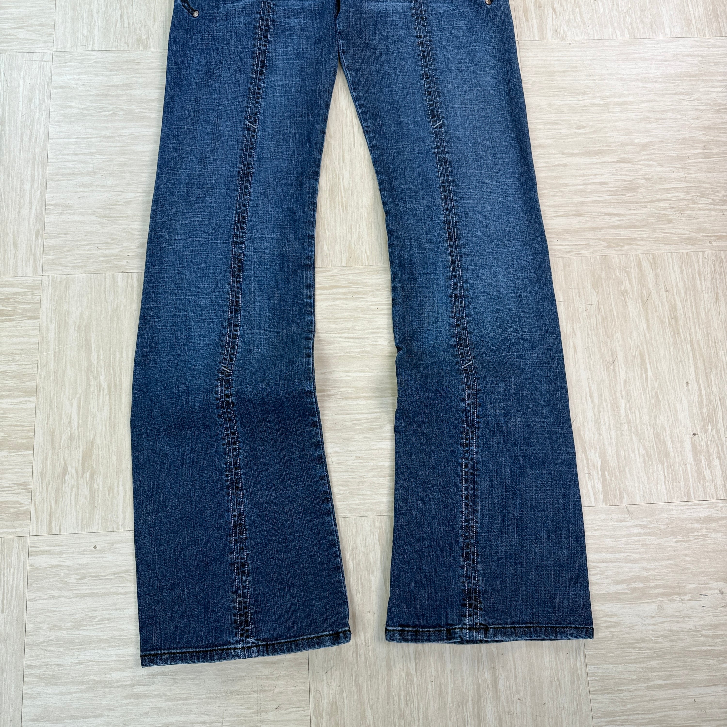 Diesel 2000's low waisted relaxed bootcut jeans (S)