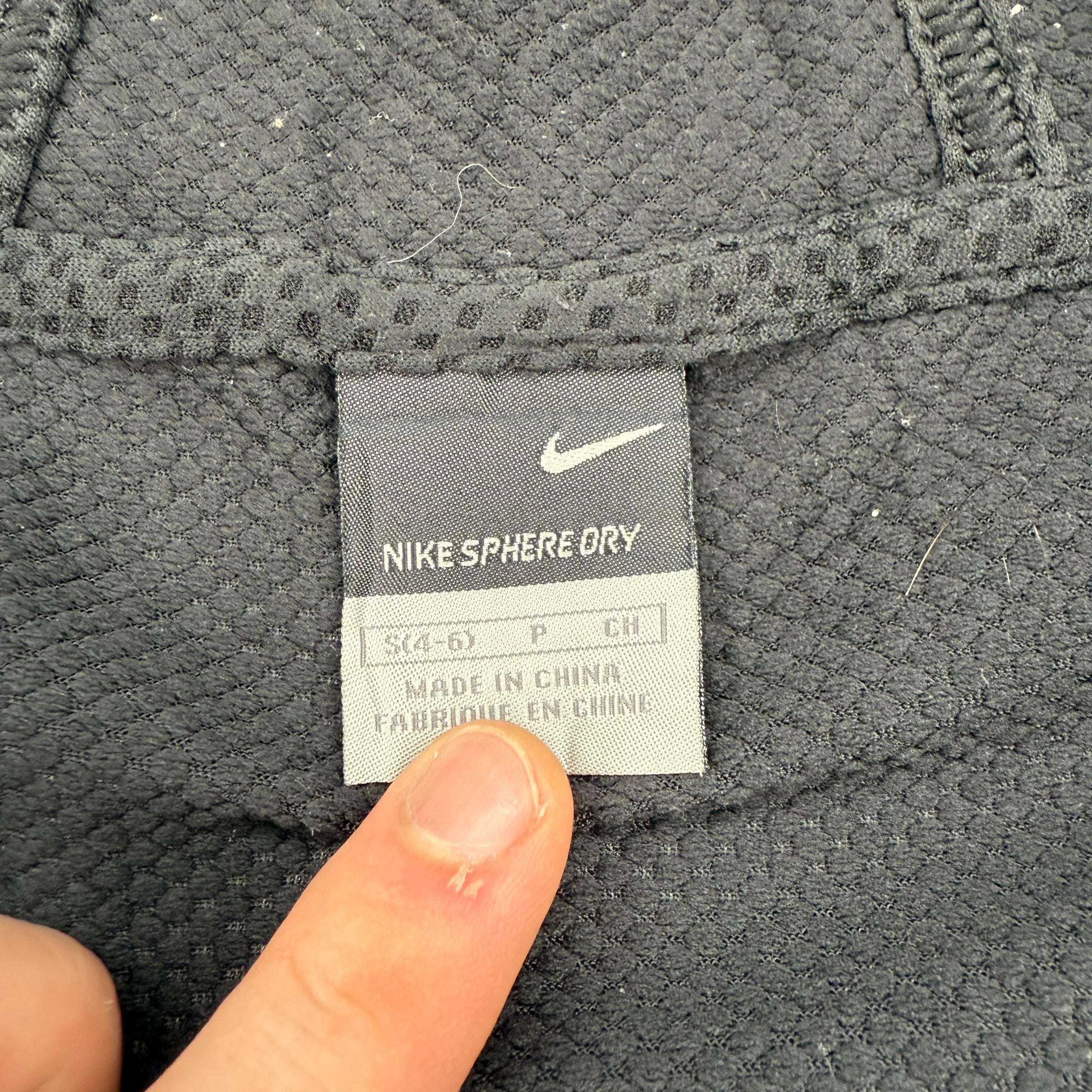 Nike sphere 2000's technical lightweight mesh running track jacket (S)
