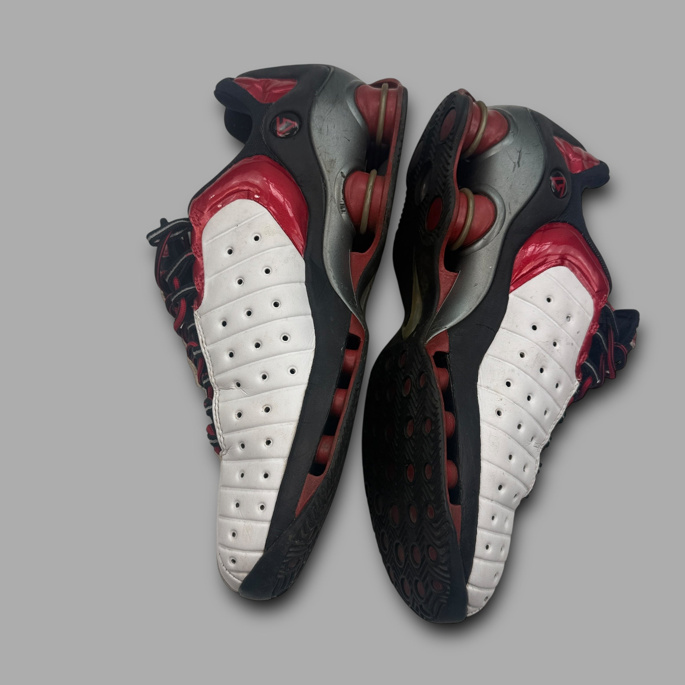 Nike shox x vince carter 2003 (UK9.5)