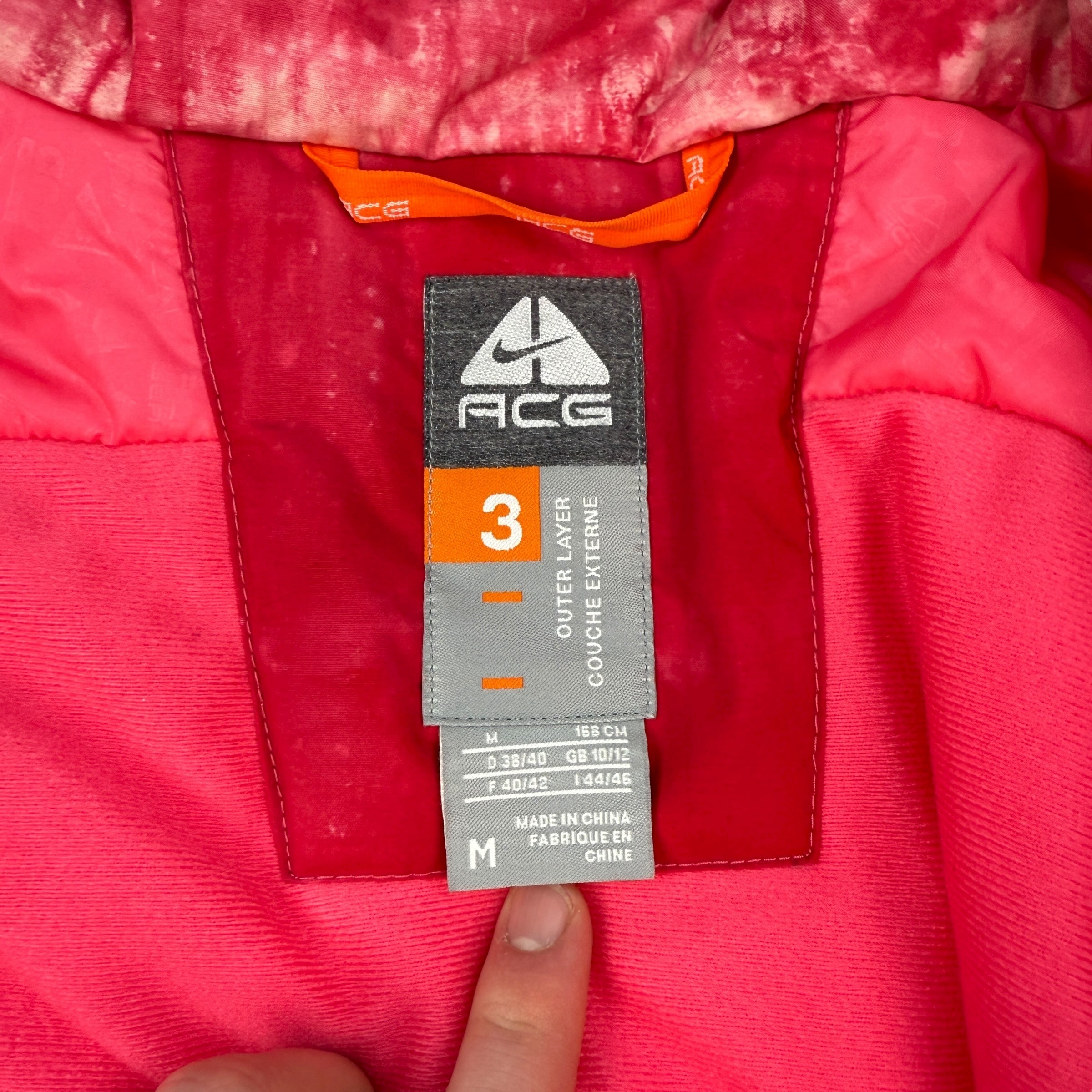 Nike ACG 2000's technical gradient padded dual pocket softshell jacket (M) wms