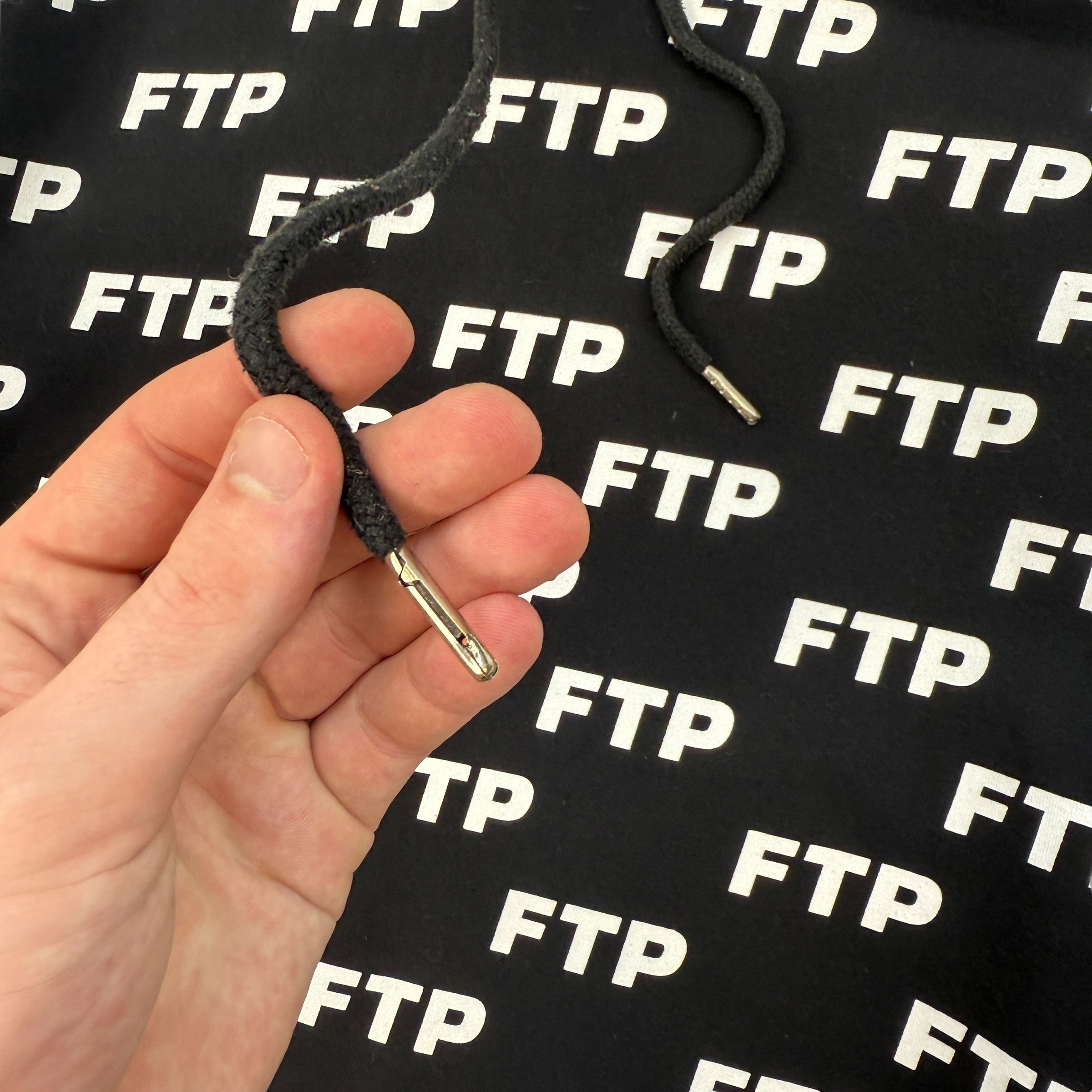 FTP pullover monogram hoodie (XL)