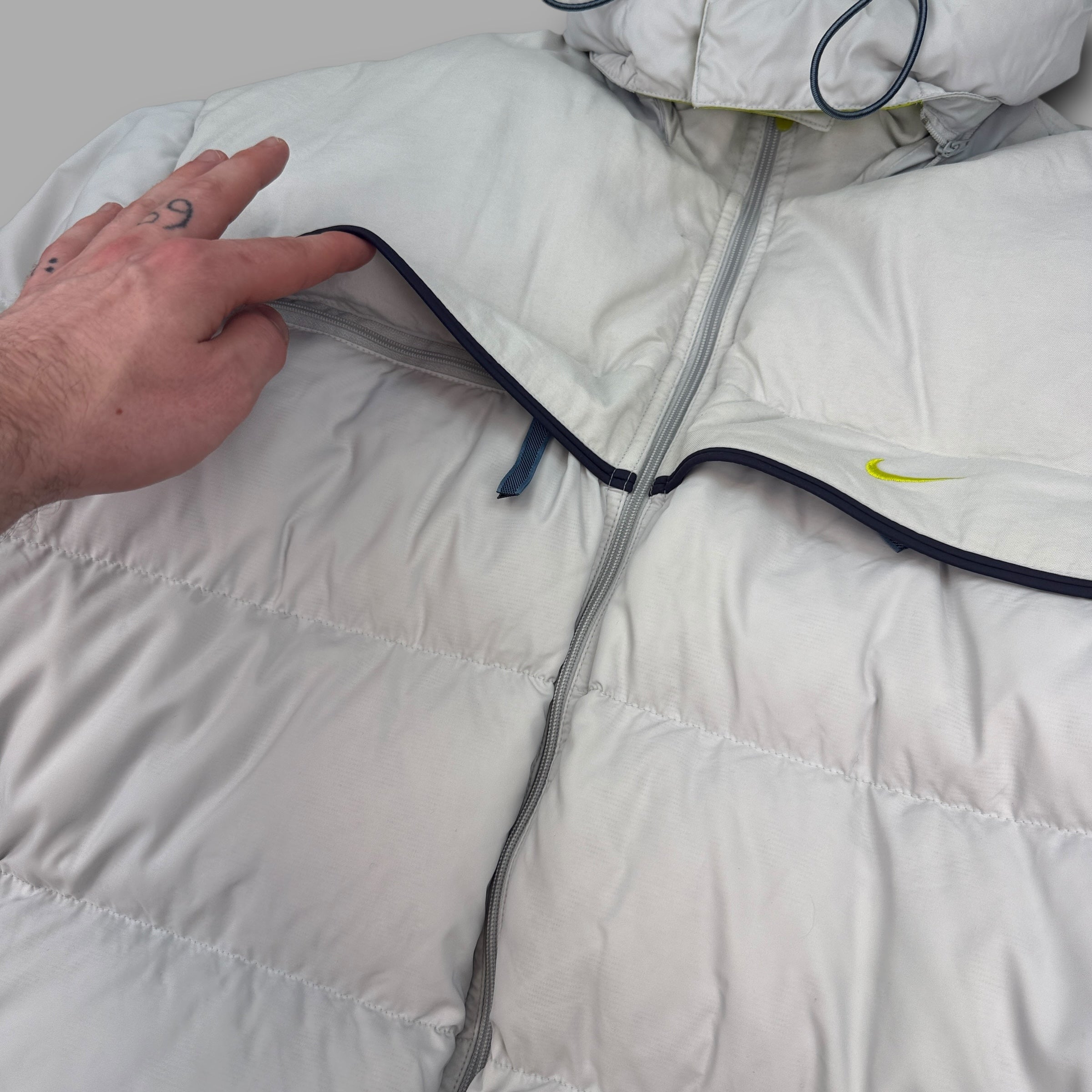 Nike 1990's technical mini swoosh multi pocket downfilled puffer jacket (M)