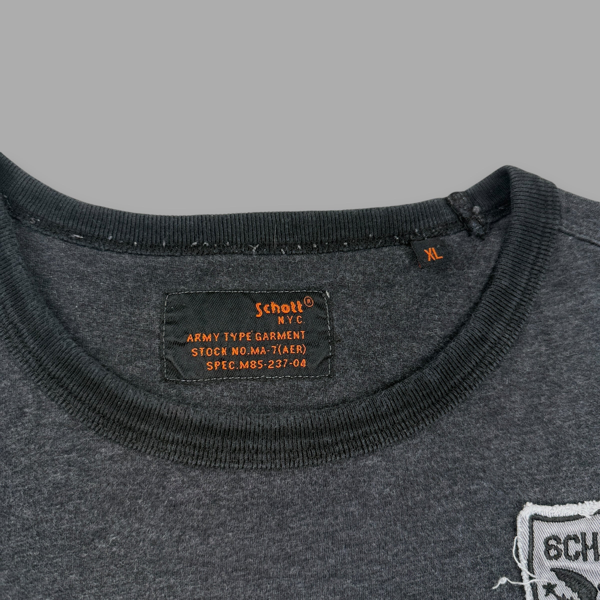 Schott NYC 2000's spellout graphic tee (XL)