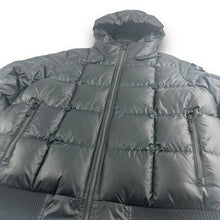 Load image into Gallery viewer, Nike 2000’s square stitch 550 down-filled puffer jacket (M)
