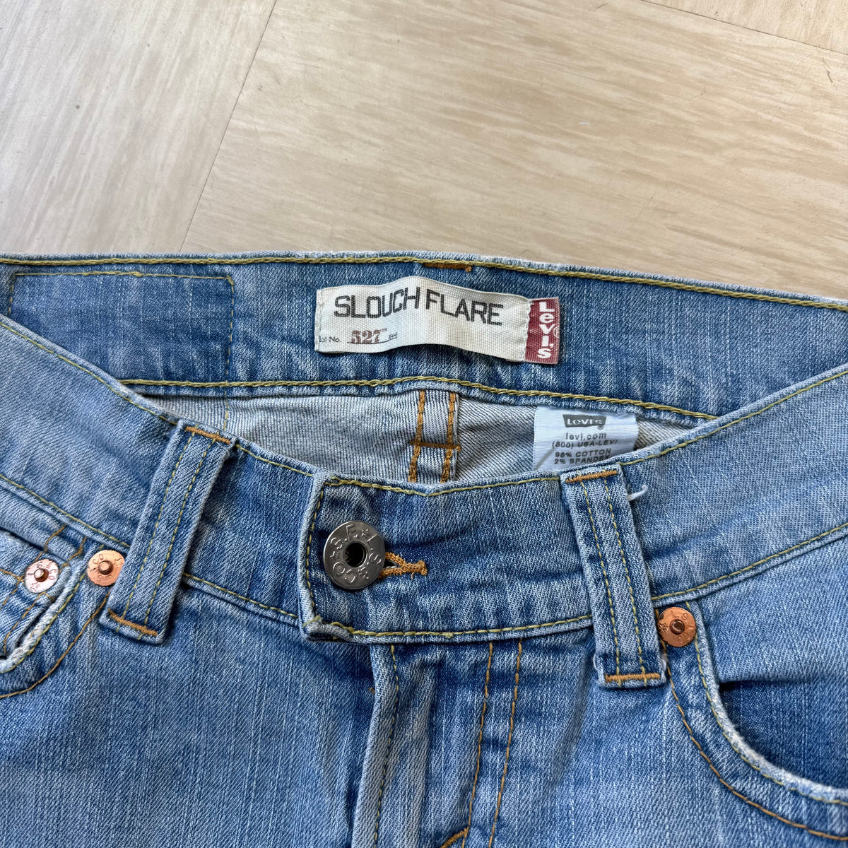 Levi 527 2000's slouch flare denim jeans (S)